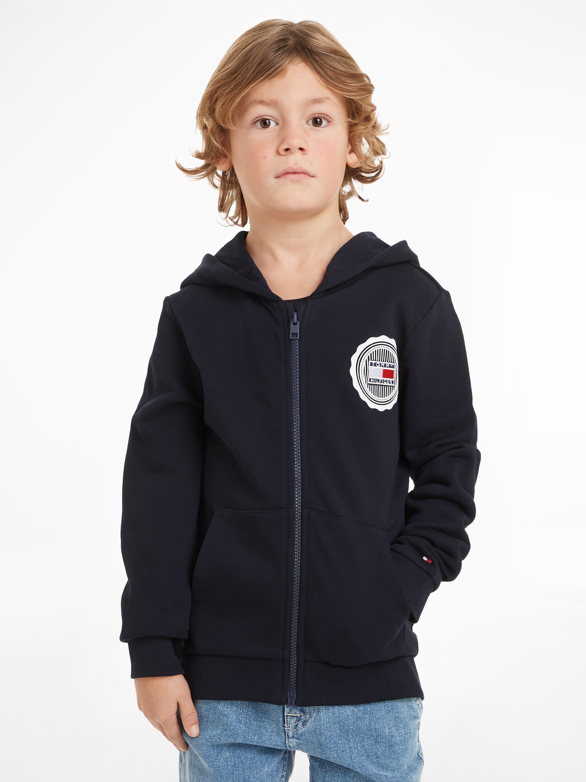 Tommy Hilfiger Sweatjacke »STAMP TOWELLING REG ZIPUP HOODIE«, Kinder bis 16 Jahre mit Logopatch