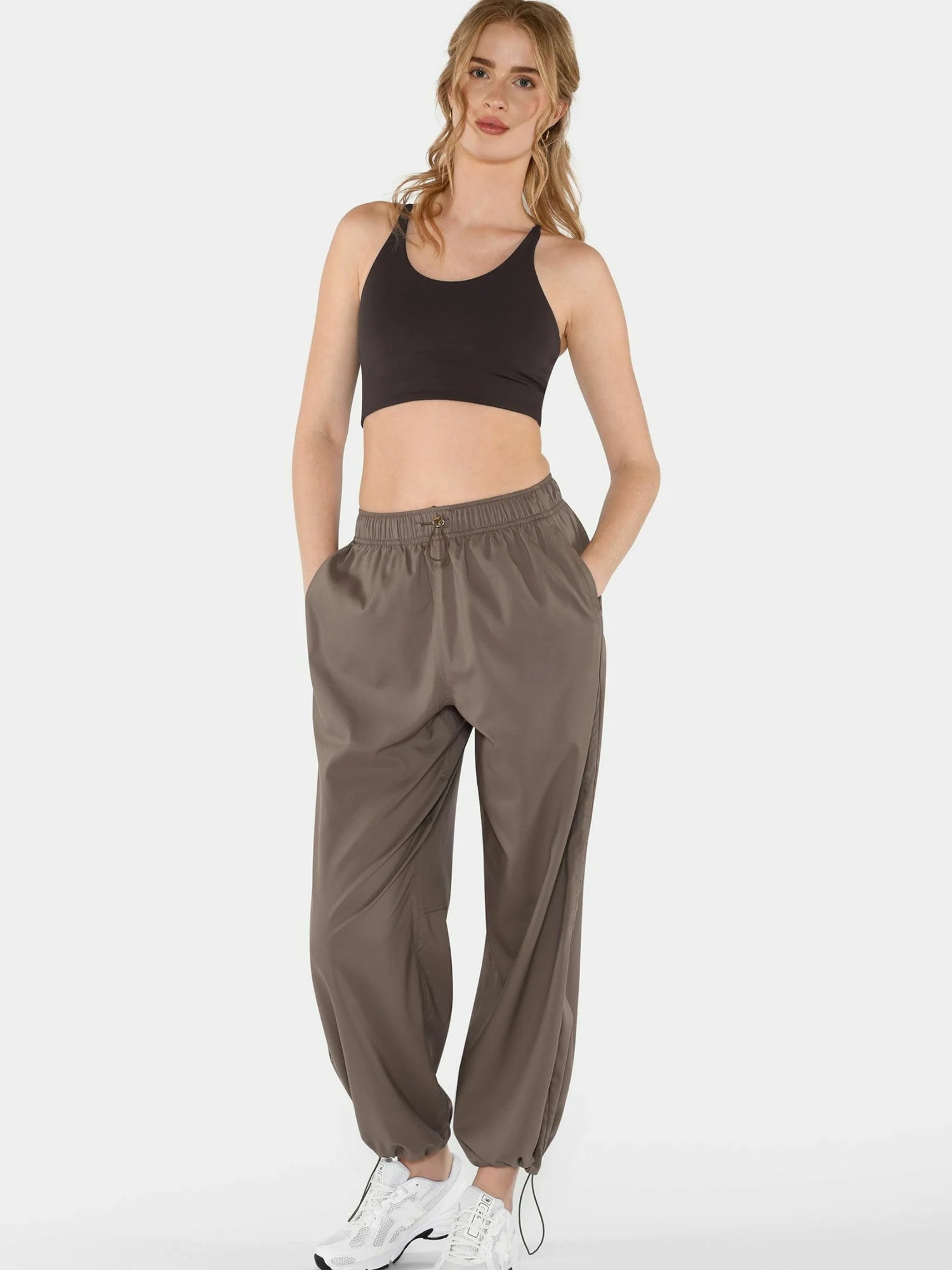 GIRLFRIEND COLLECTIVE Chinohose »Girlfriend Collective Trouser Amy«