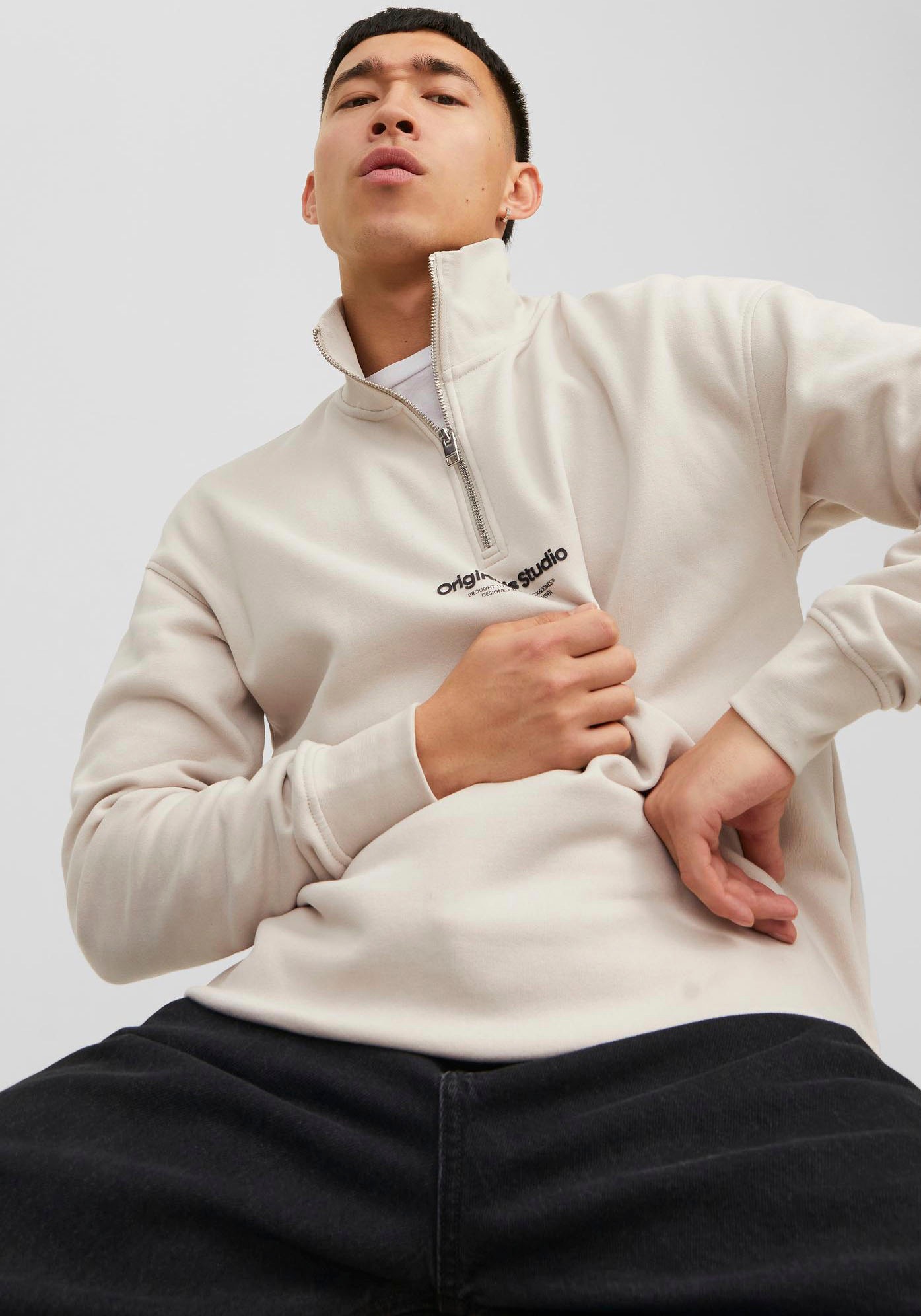 Jack & Jones Sweatshirt »JORVESTERBRO SWEAT QUARTER ZIP HN NOOS«, im Troyer-Look