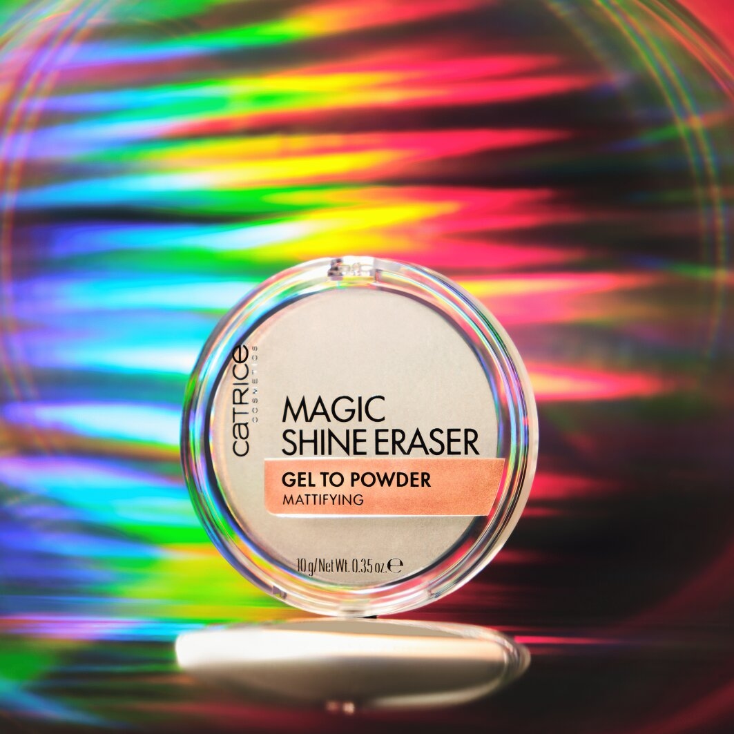 Catrice Puder »Magic Shine Eraser Gel To Powder«, Mattiert wie ein Fixierpuder, makelloses Finish, vegan, ohne Parfüm.