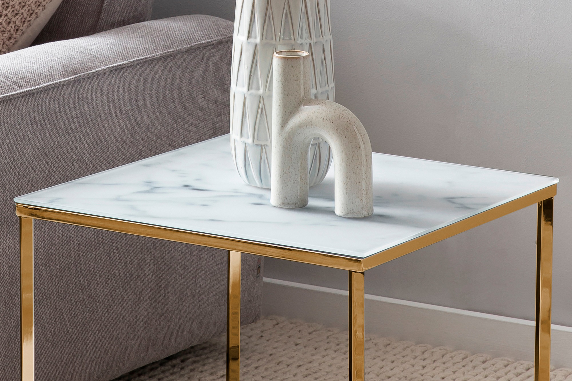 SalesFever Beistelltisch, Elegante Tischplatte in edler Marmoroptik