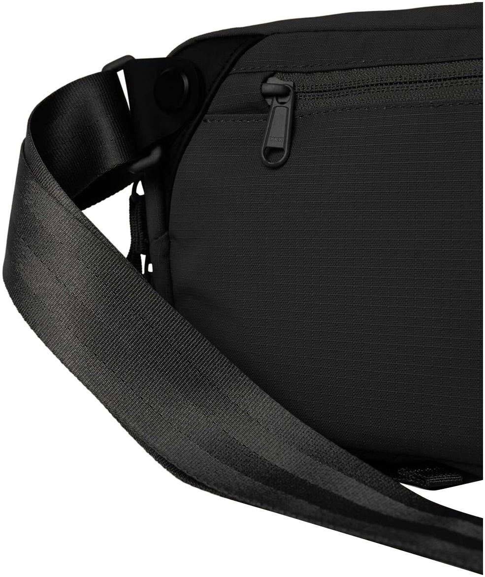 MOMENT Schultertasche »Everything Sling 4L«
