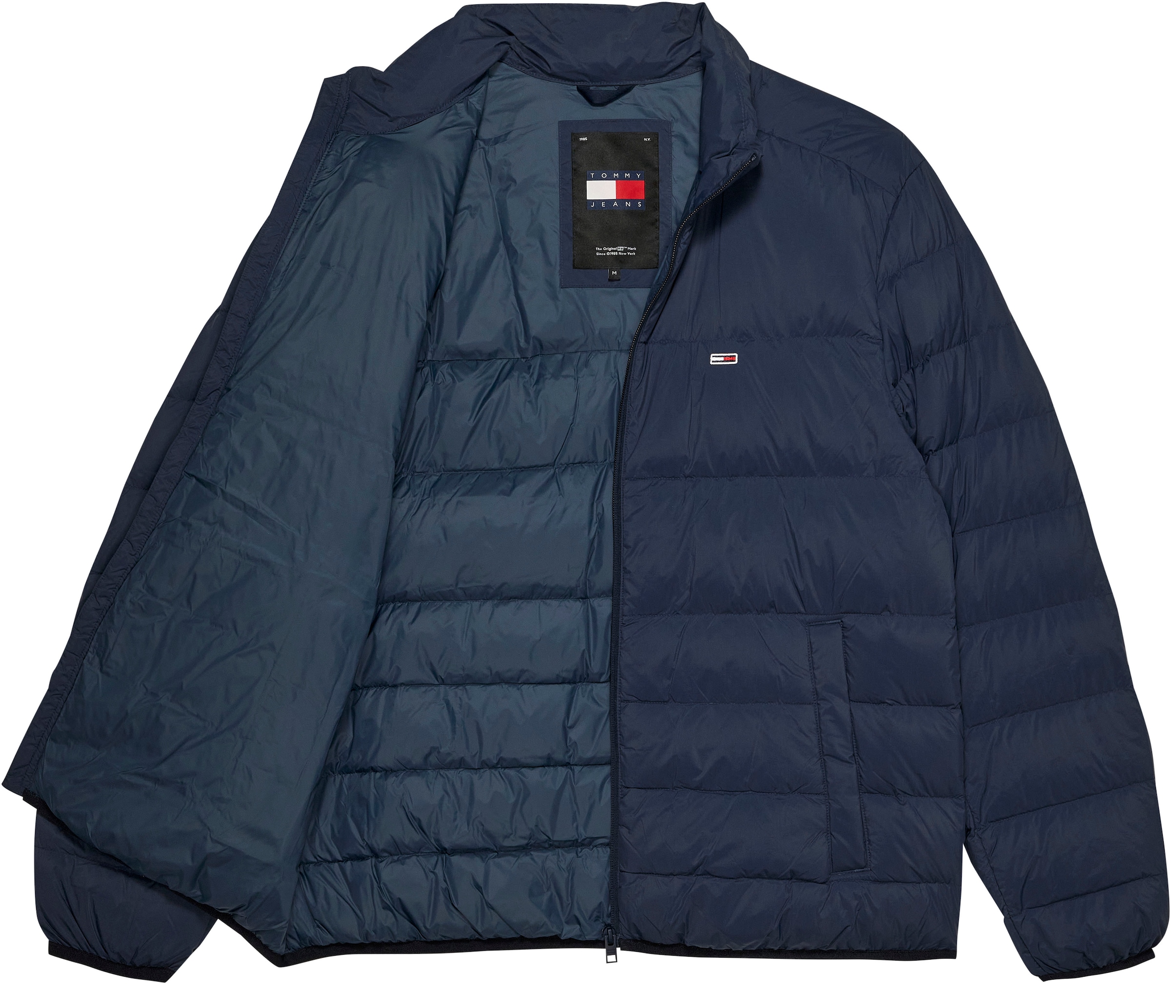 Tommy Jeans Steppjacke »TJM LIGHT DOWN JACKET«, mit Logostickerei