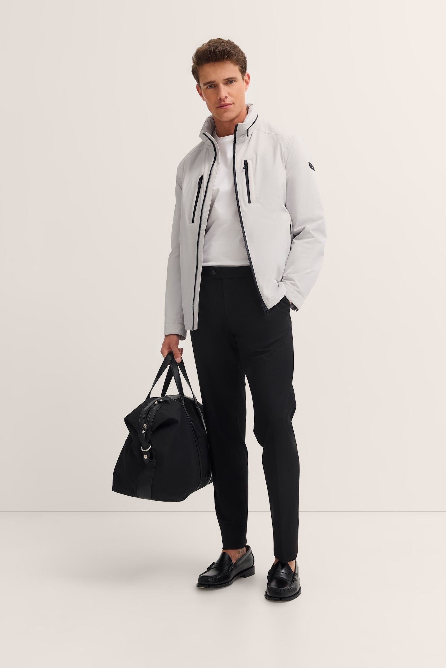 bugatti Regenjacke »Rainseries«, mit Kapuze, Regular Fit mit Kapuze & Stehkragen