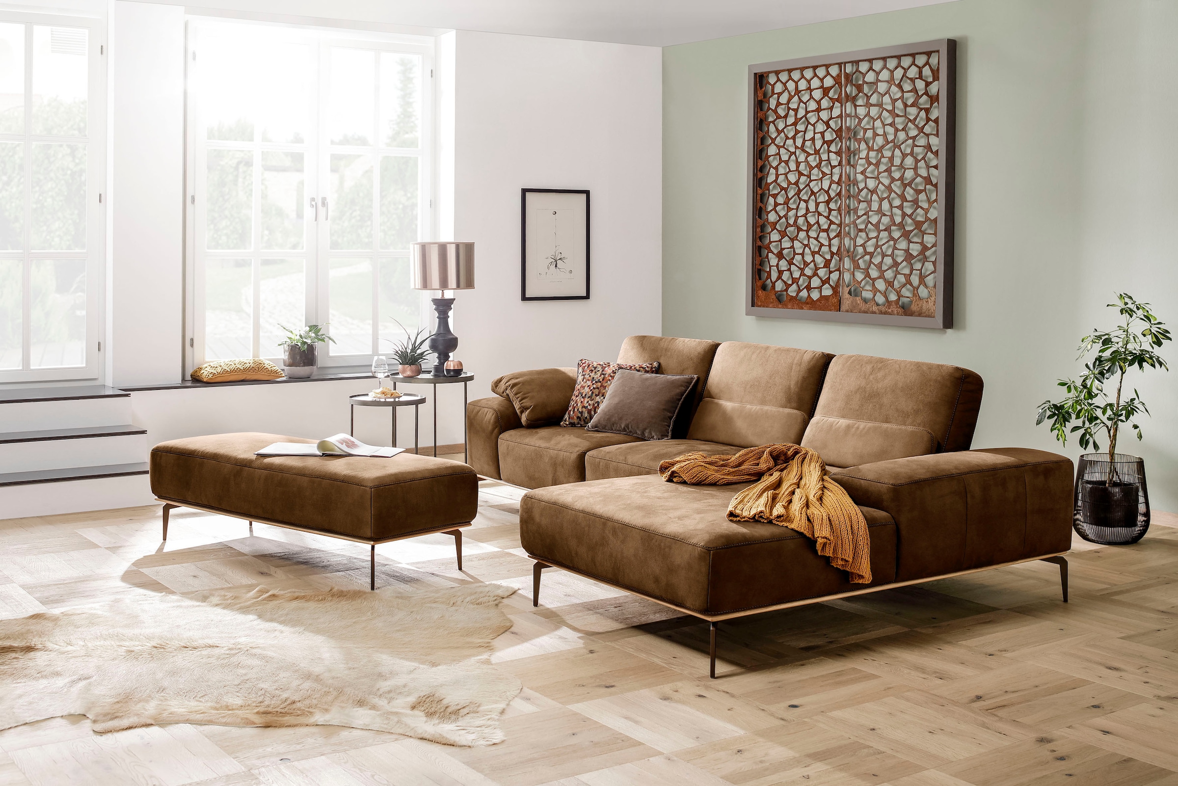 W.SCHILLIG Ecksofa »run, Designsofa mit tollem Sitzkomfort, L-Form«, mit Holzsockel, Füße in Bronze pulverbeschichtet, Breite 299 cm