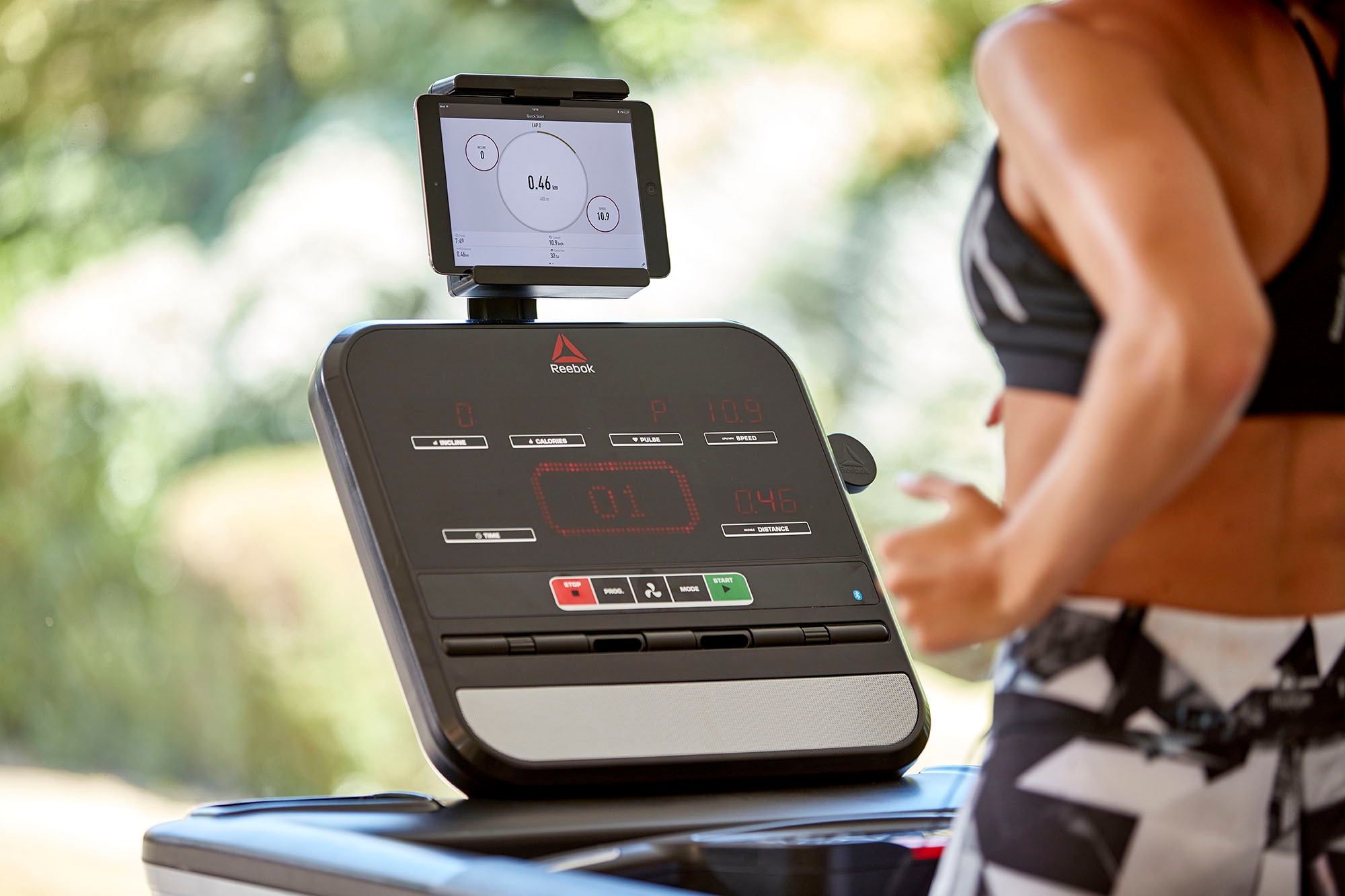 Reebok Laufband »REEBOK SL8.0«, (mit integrierten Handpulssensoren), mit Höchstgeschwindigkeit 20 km/h und integrierten Handpulssensoren