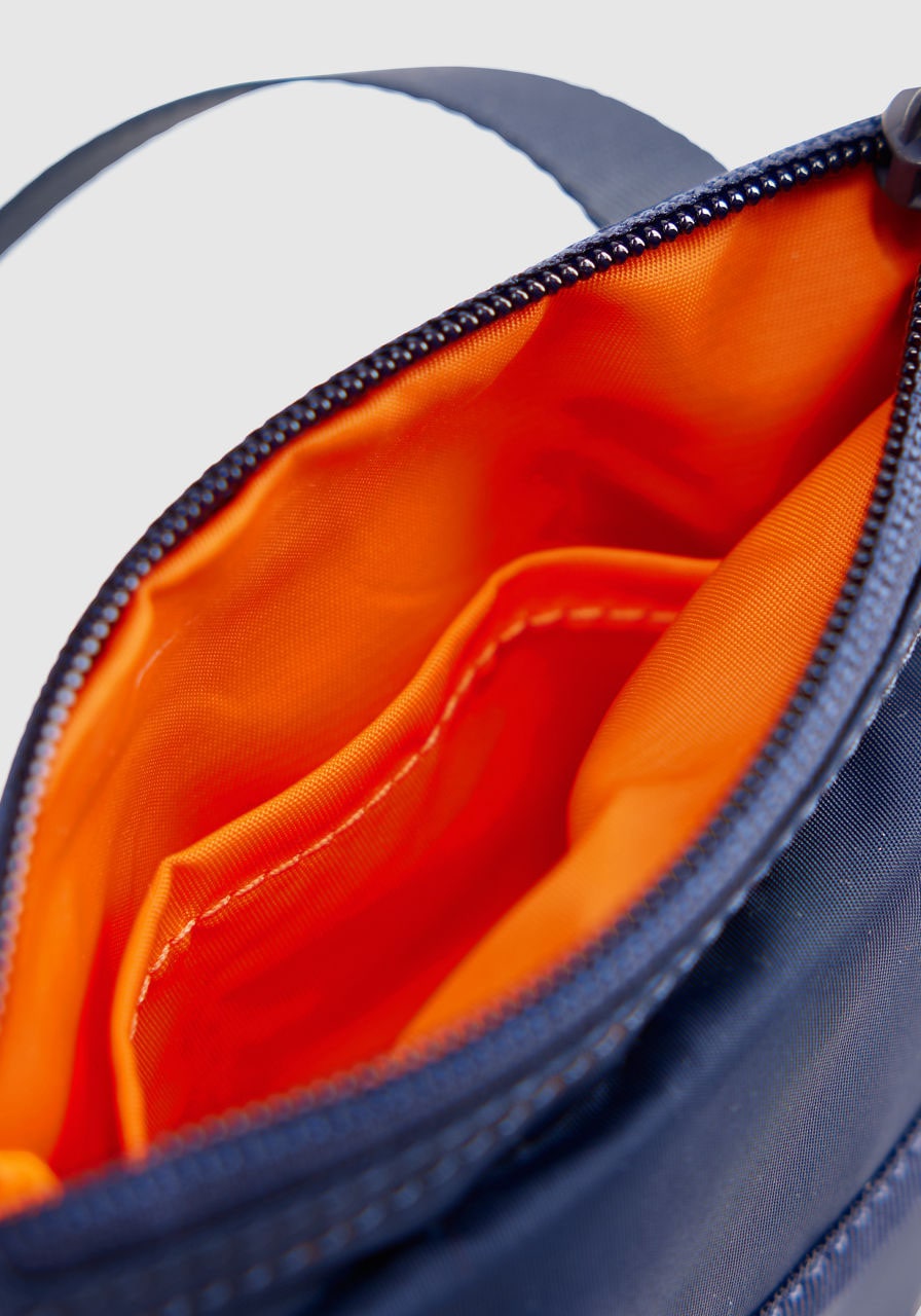 Levi's® Umhängetasche »MISSION BAY CROSSBODY POUCH« praktische Größe