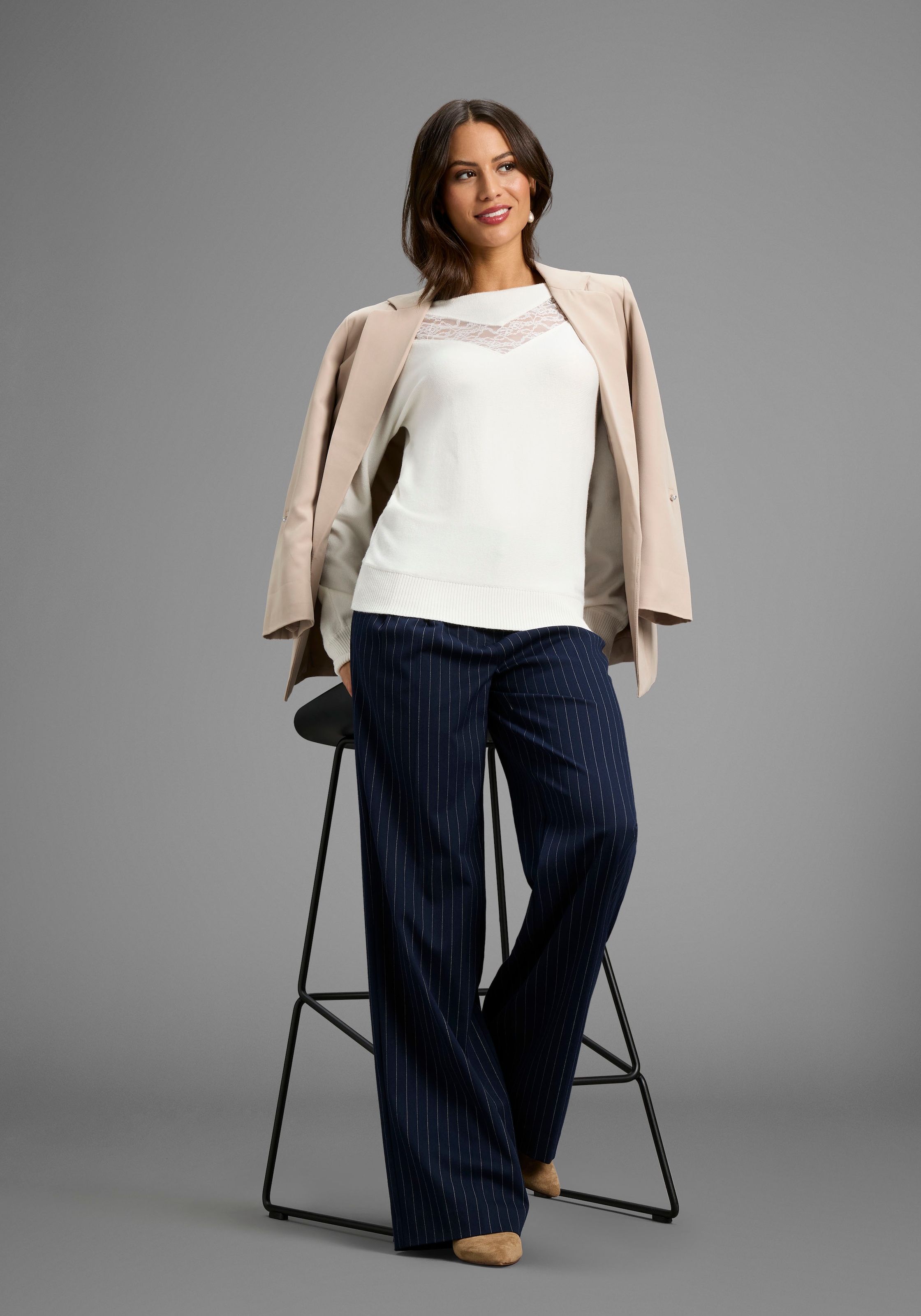 Laura Scott Strickpullover kuscheliger Winterstrick mit femininem Spitzeneinsatz