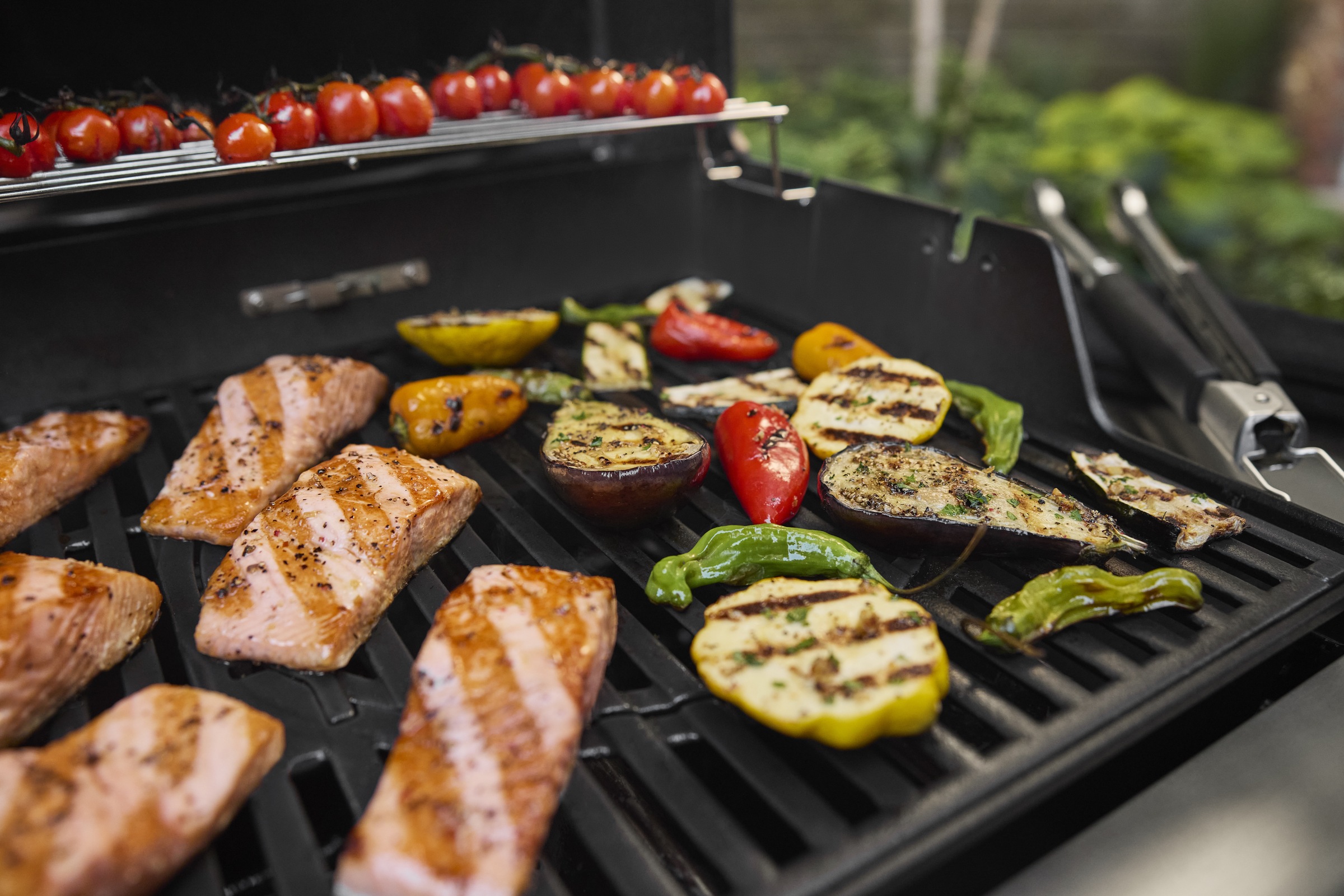 Weber Gasgrill »SPIRIT E-210 (2025)«, Edelstahl Flavorizer Bars, Snap Jet Zündung