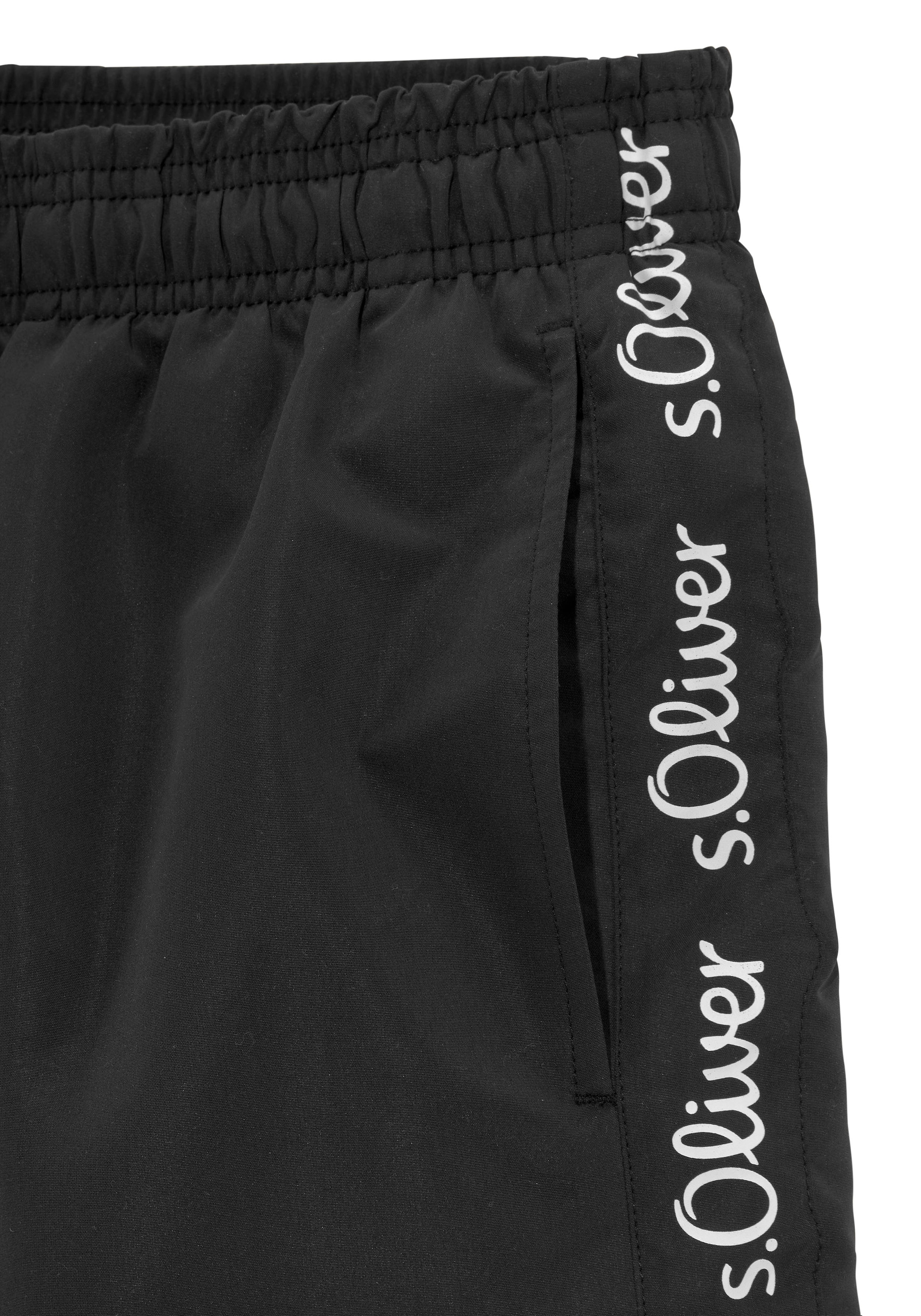 s.Oliver Badeshorts, mit Markenschriftzügen