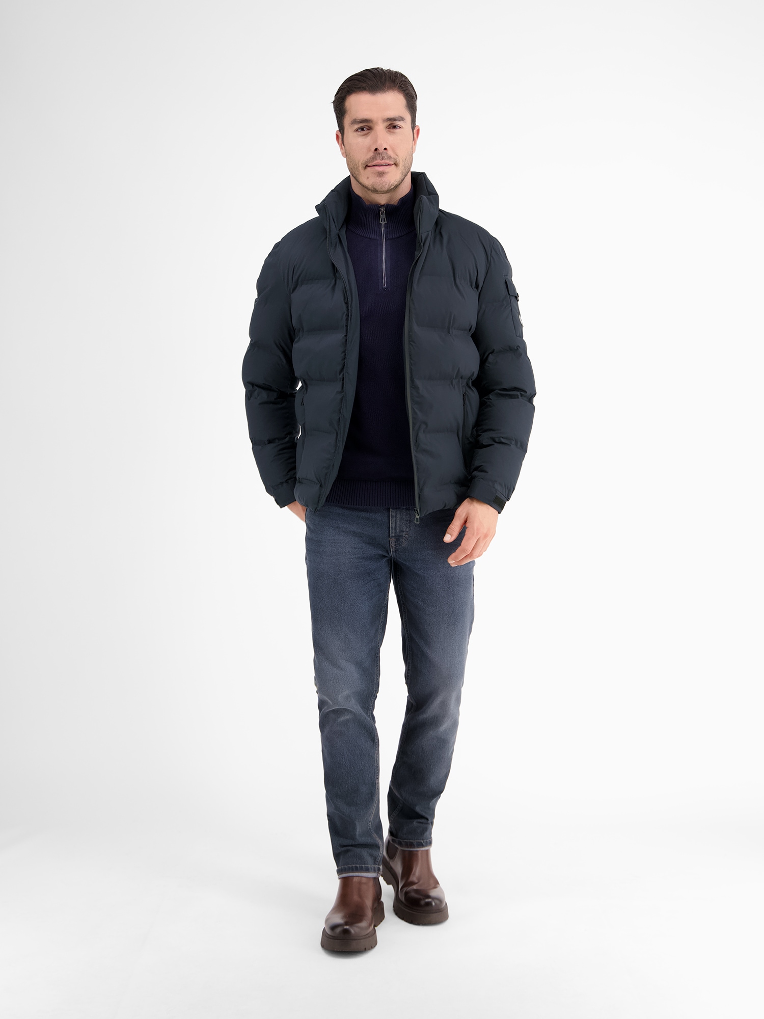 LERROS Steppjacke »LERROS Warm gefütterter Steppblouson mit versteckter Kapuze«, mit Kapuze, Wasser- und windabweisend, atmungsaktiv