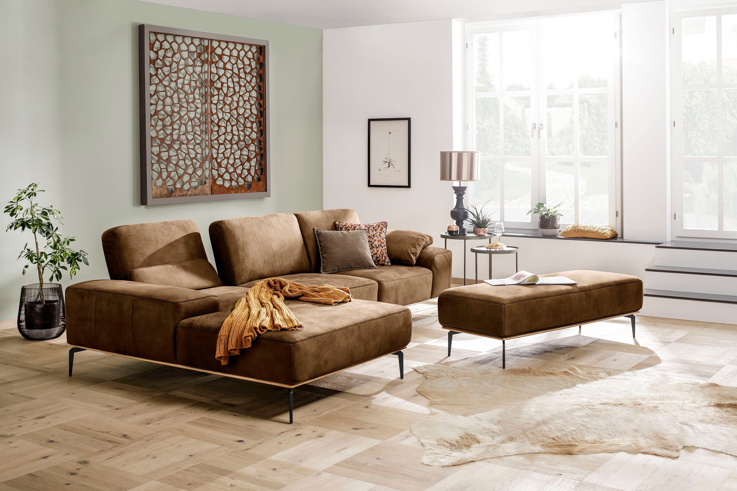 W.SCHILLIG Ecksofa »run, Designsofa mit tollem Sitzkomfort, bequem, L-Form«, mit Holzsockel, Füße in Schwarz pulverbeschichtet, Breite 319 cm
