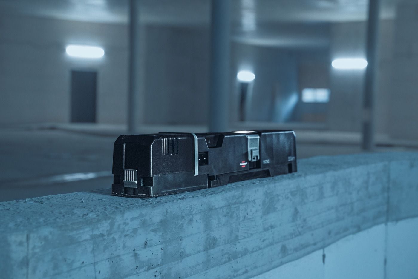Brennenstuhl LED Arbeitsleuchte »Multi Battery LED Akku Teleskop Arbeitsstrahler 6050 MA«, Leuchtmittel LED-Modul | LED fest integriert, höhenverstellbar, kompatibel mit 18V Akkus 11 verschiedener Hersteller