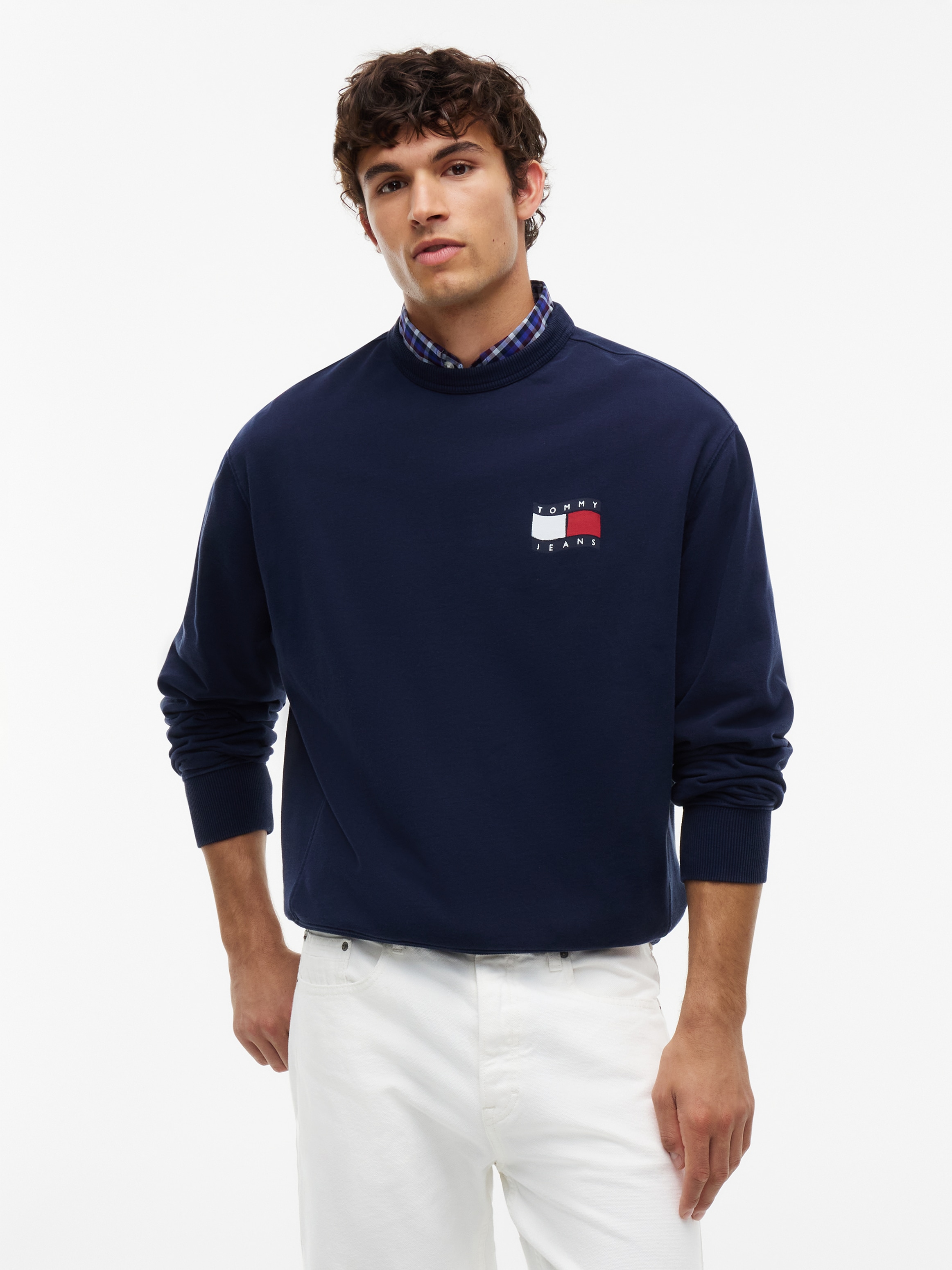 Tommy Jeans Sweatshirt »RELAX WAVY FLAG SWEATSHIRT«, Relaxed fit mit Rundhalsausschnitt
