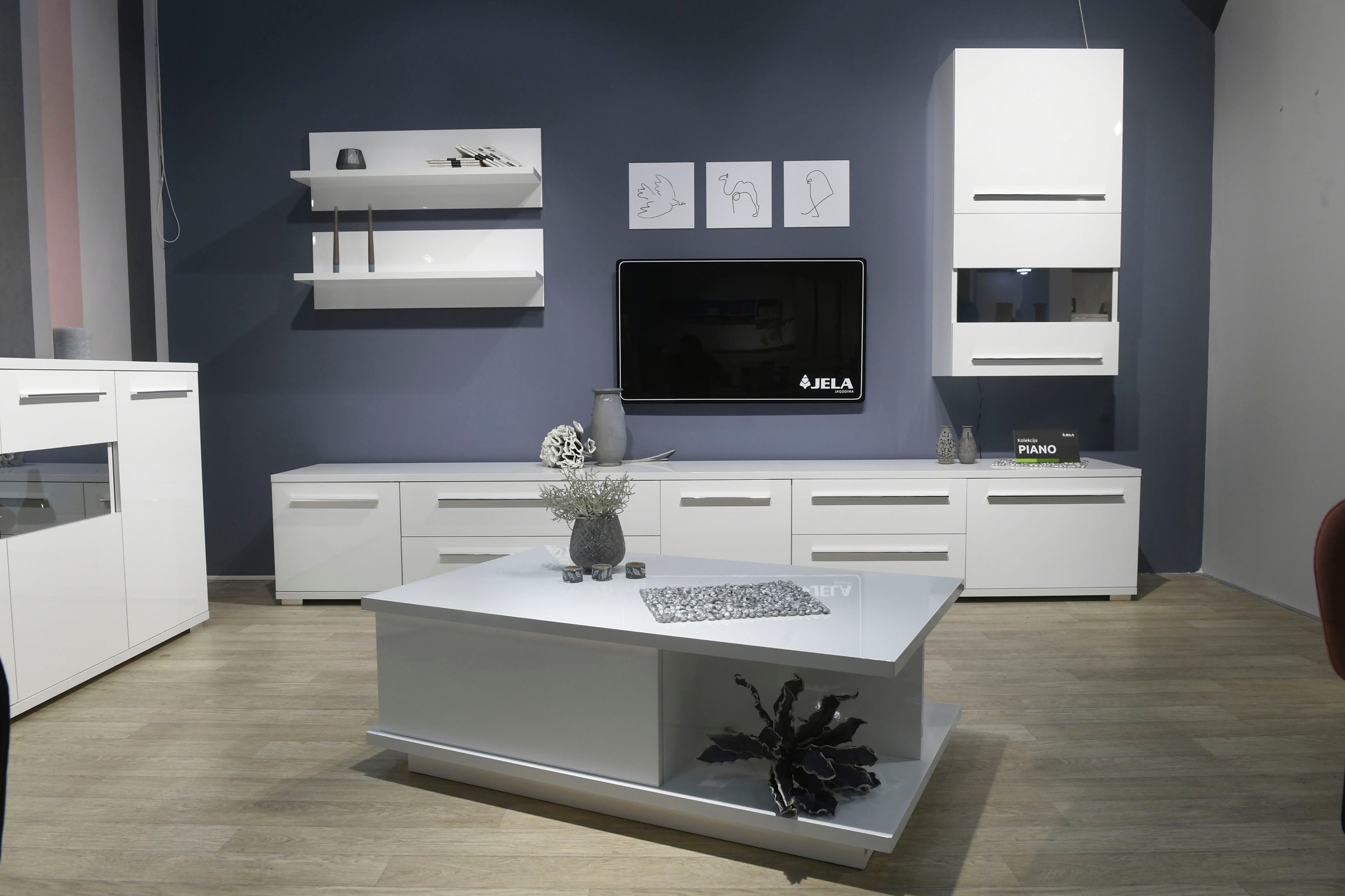 PLACES OF STYLE Hängevitrine "Piano" mit und ohne Glaselement, UV lackiert, günstig online kaufen