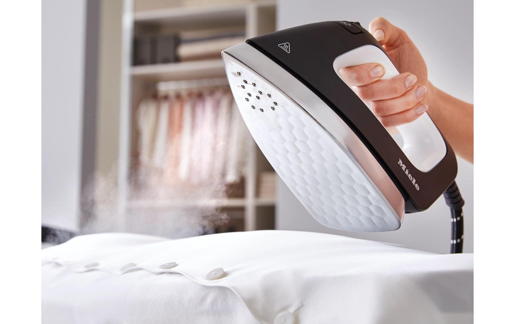 Miele Dampfbügelstation »FashionMaster« 1.250 ml Wassertank