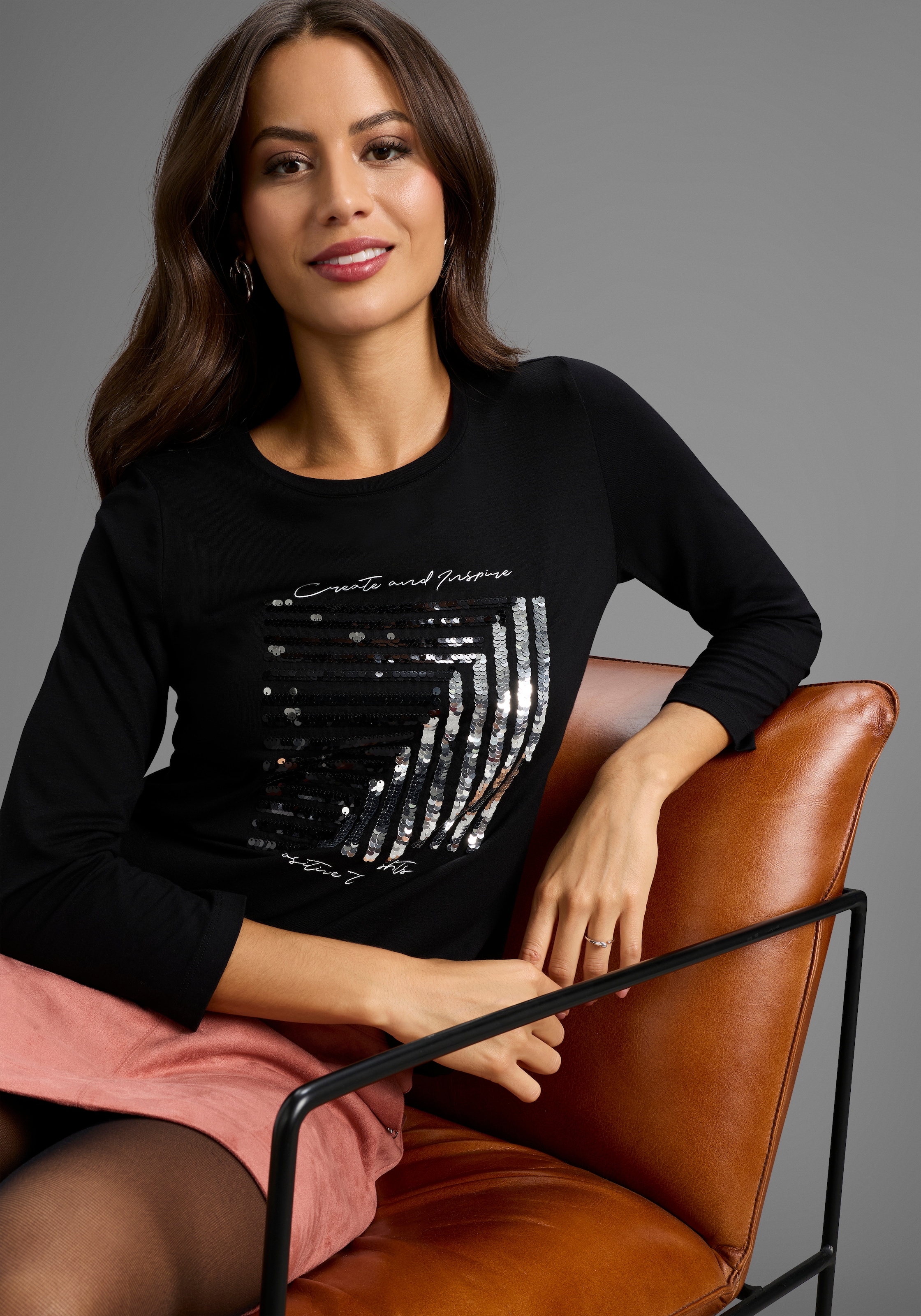 Laura Scott Longsleeve mit Pailletten und Foliendruck - NEUE KOLLEKTION