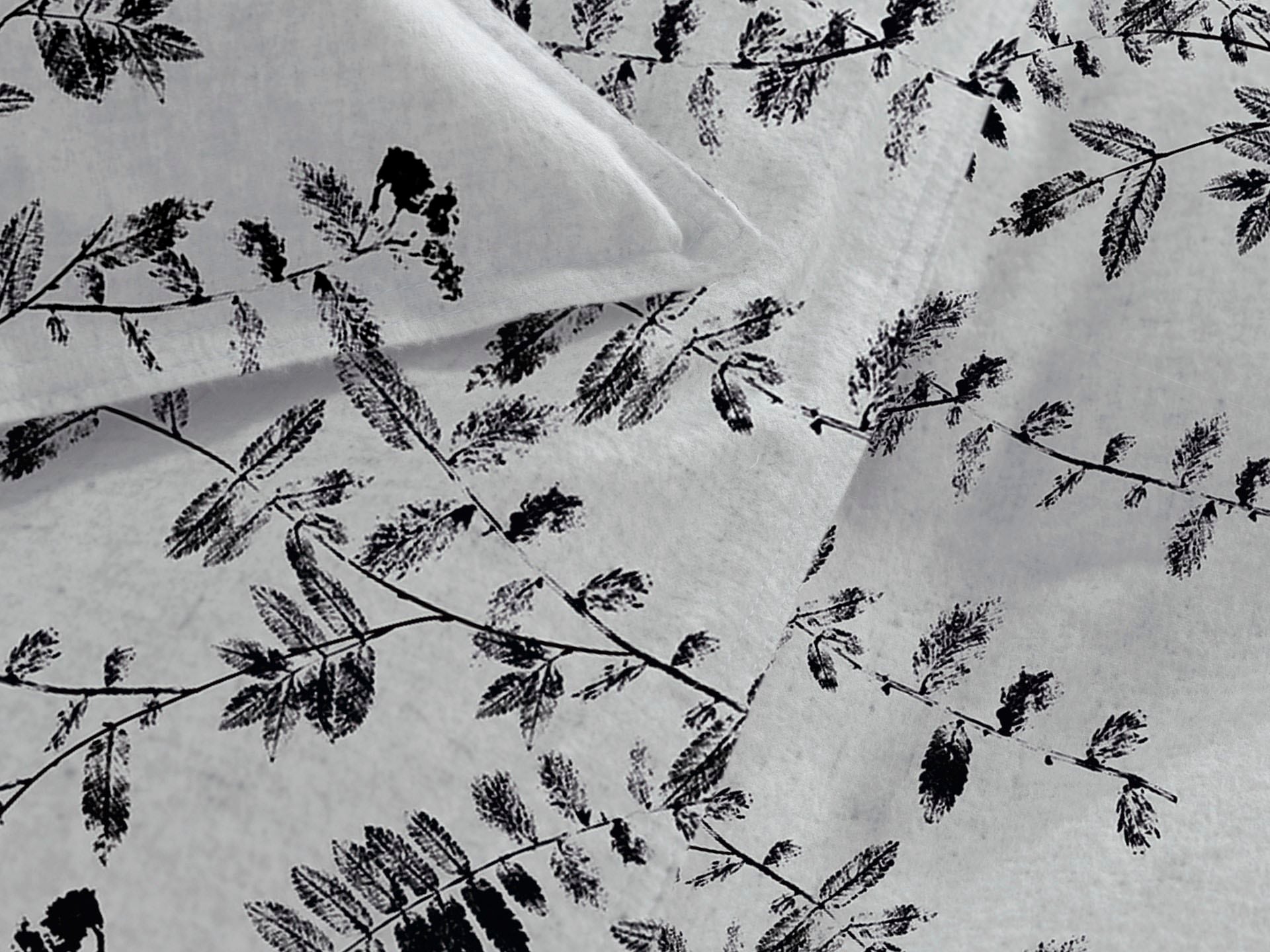 Heckett & Lane Bettwäsche »Rocco« 2 Stk. tlg. Blätter Design, 100% Baumwolle ab 135x200 cm.