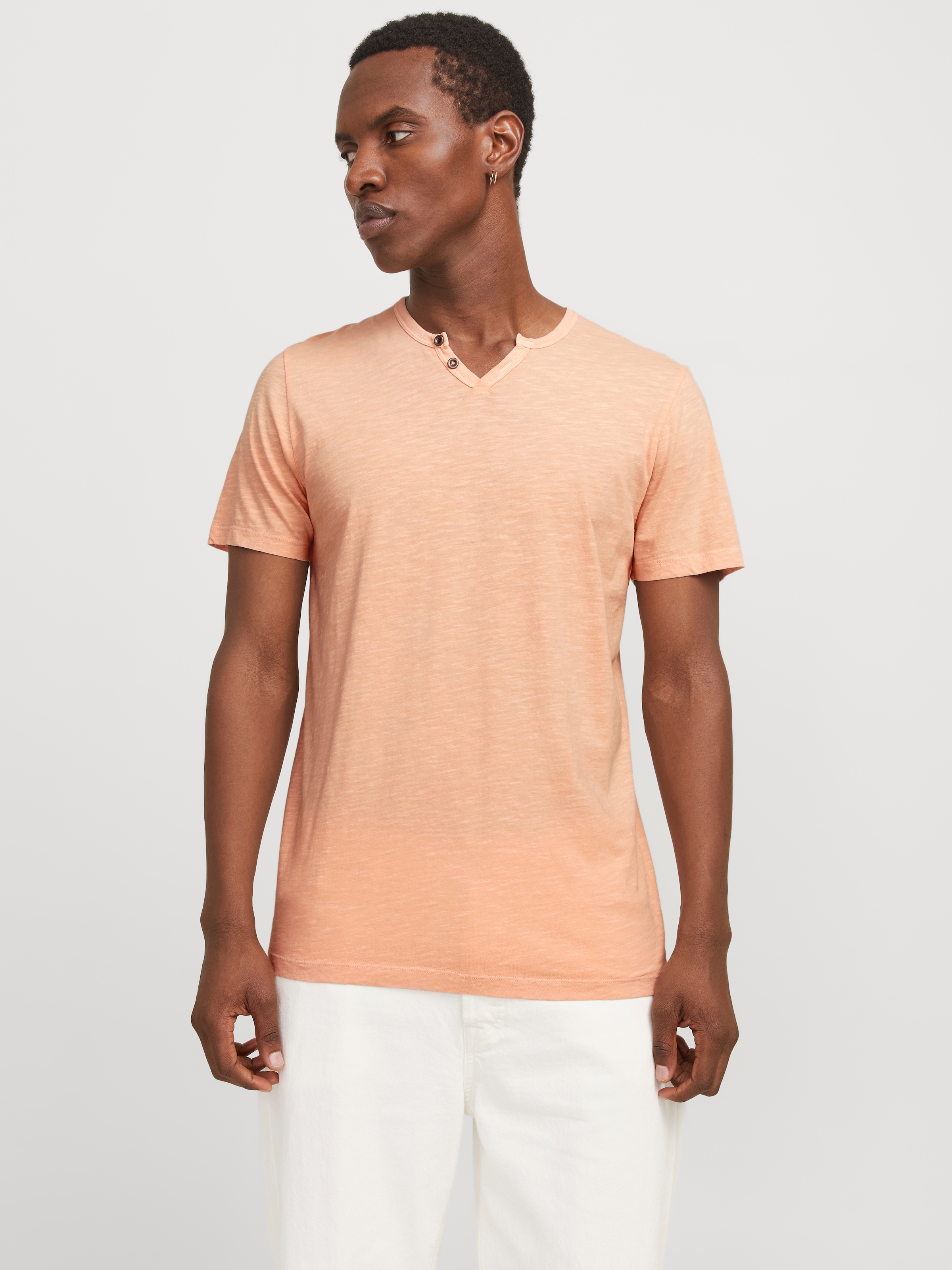 Jack & Jones »JJESPLIT NECK TEE SS NOOS« mit V-Ausschnitt
