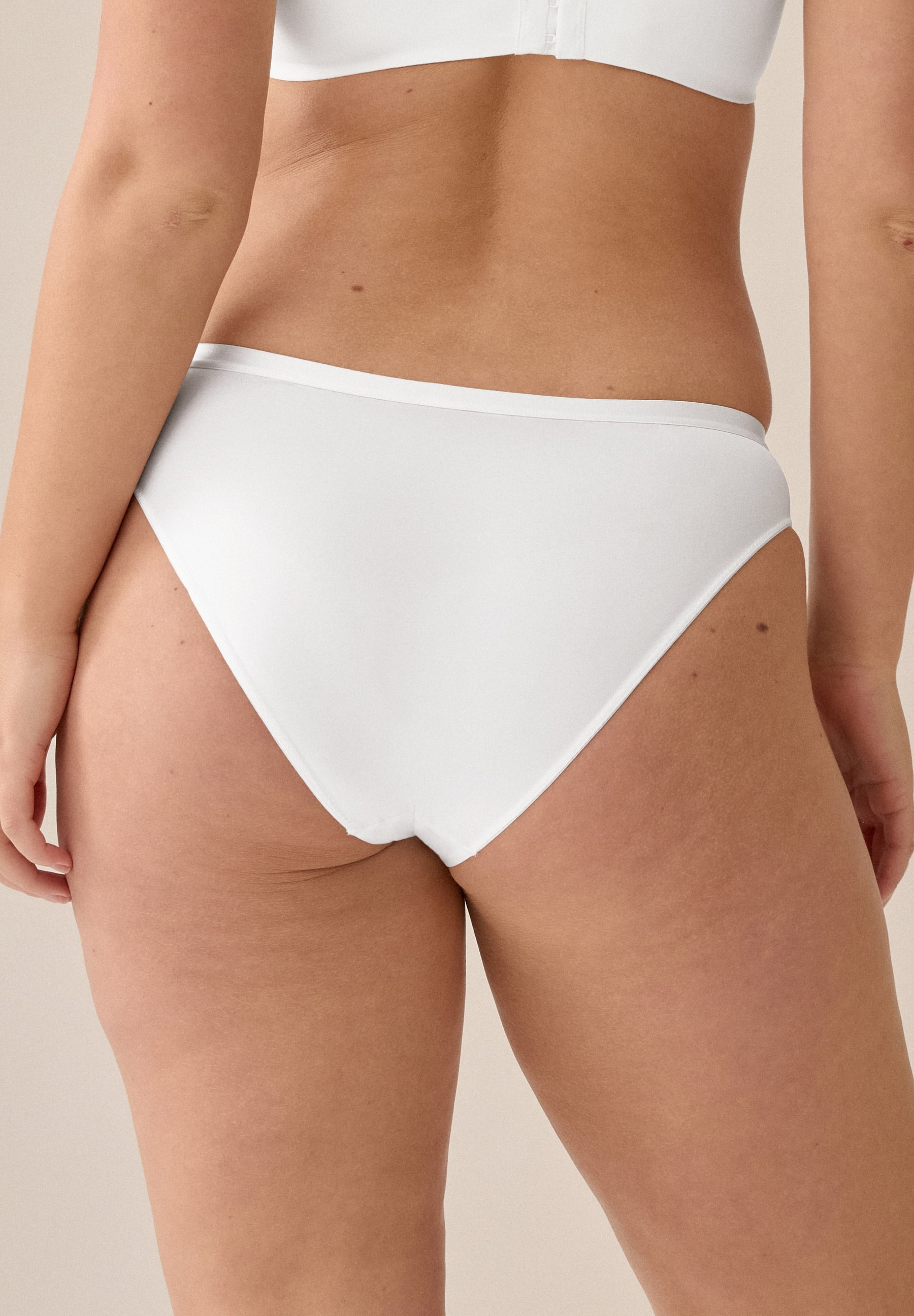 Naturana Slip »The Thursday« 1 Stk. tlg., feminin, elastisch, bequem, eng, weich