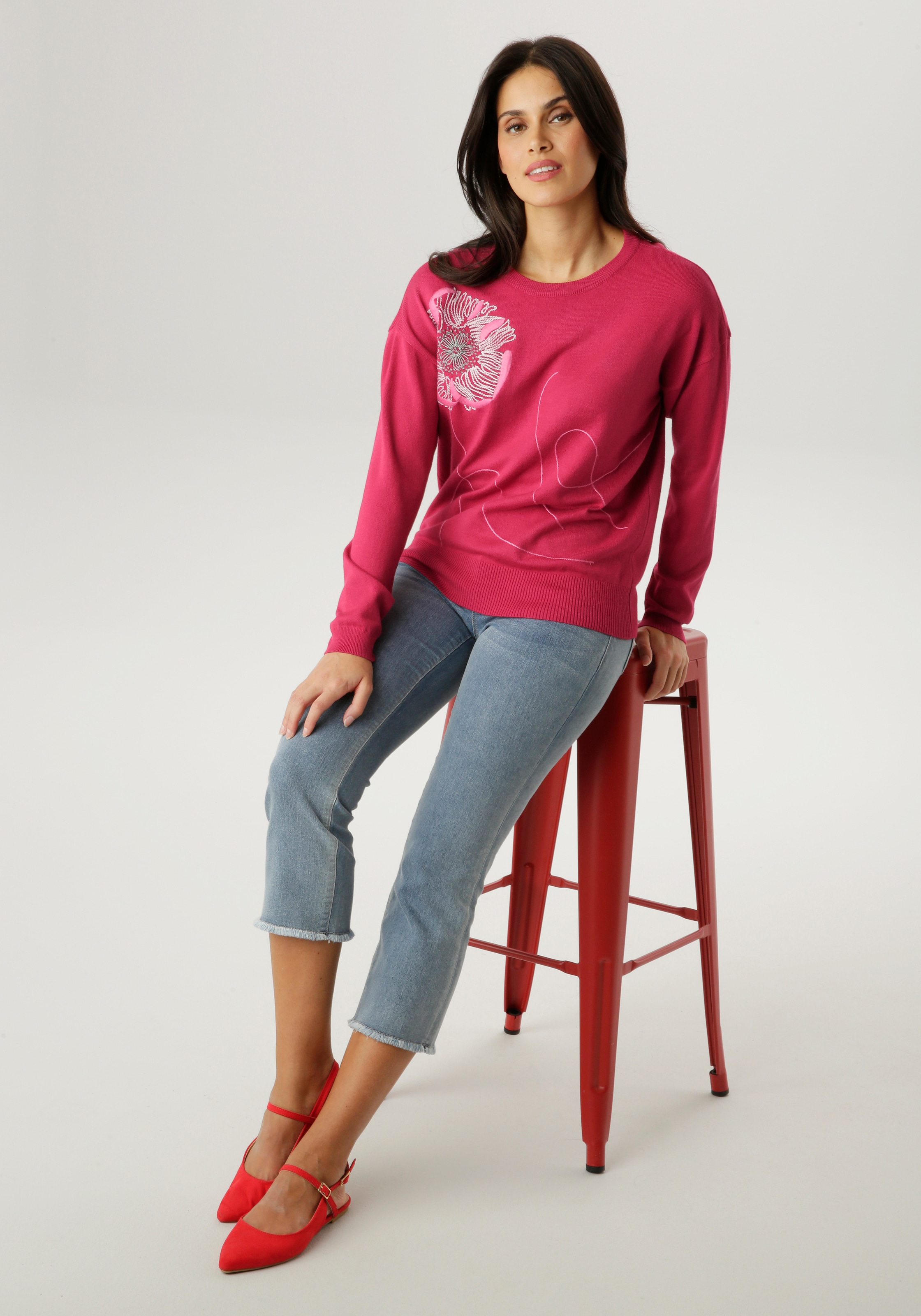 Aniston SELECTED Strickpullover vorne mit aufwendiger Stickerei verziert - NEUE KOLLEKTION