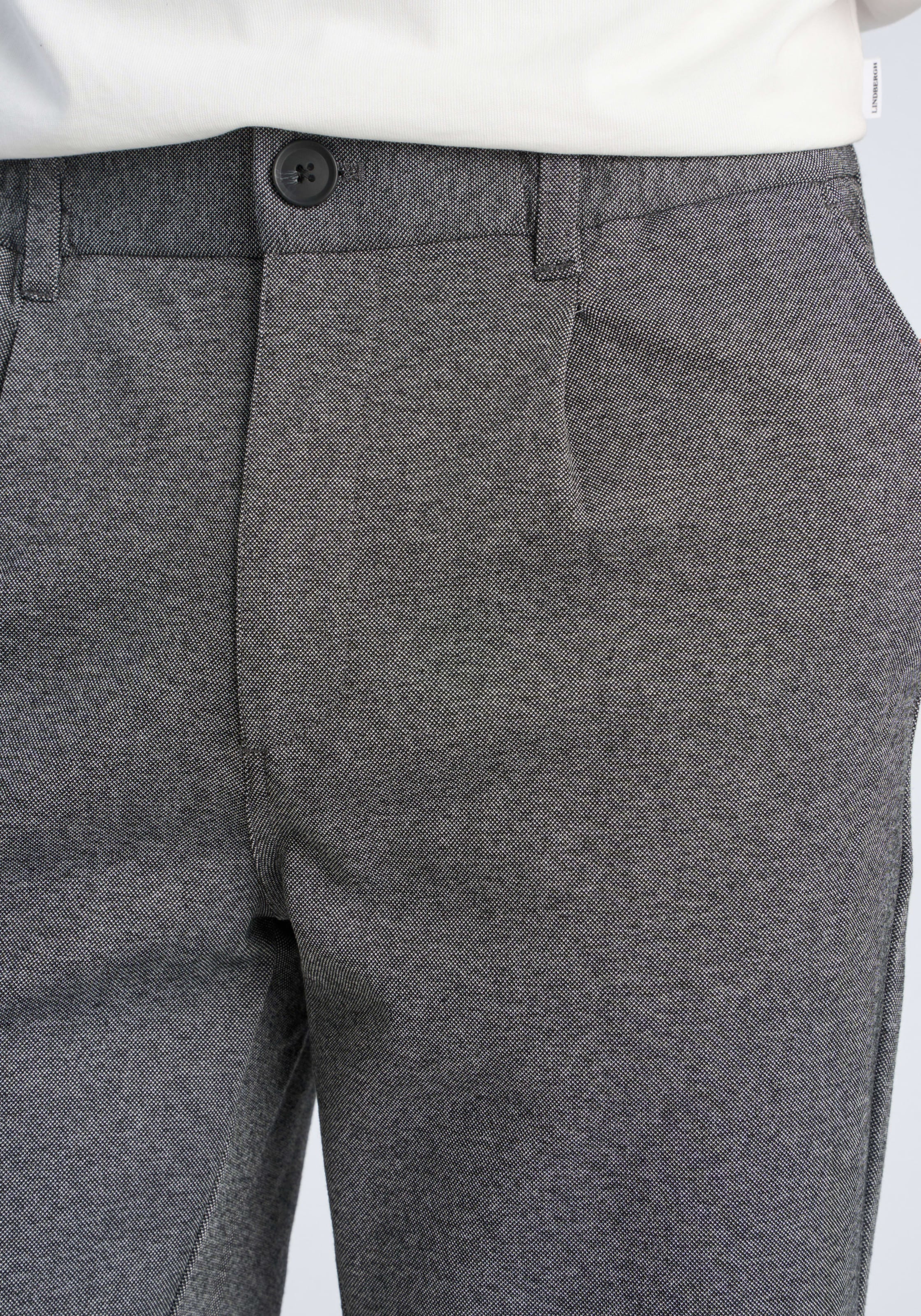 LINDBERGH Shorts  mit Viskose und Stretch