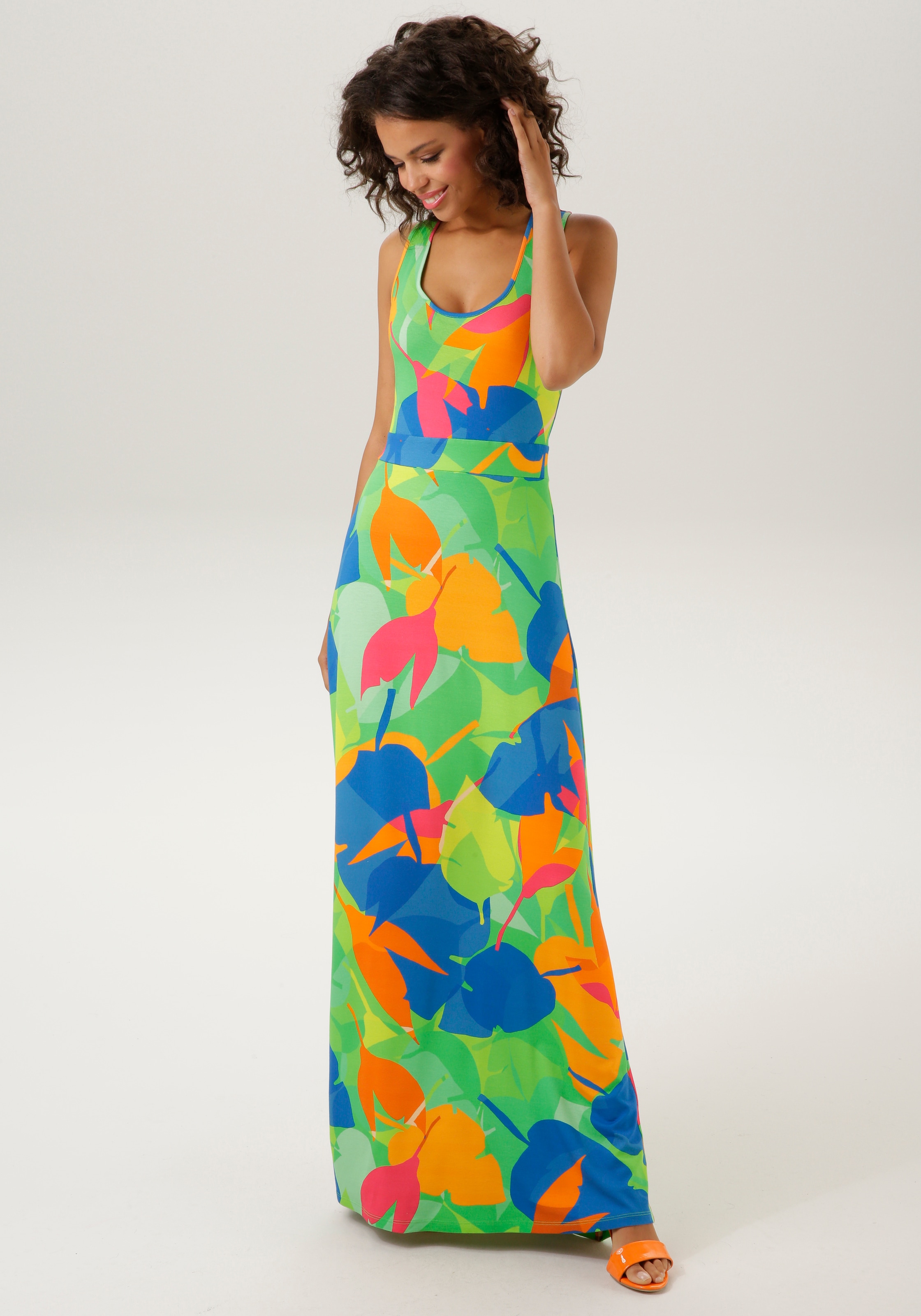 Aniston CASUAL Sommerkleid, mit graphischen Blumen und Blättern bedruckt - NEUE KOLLEKTION