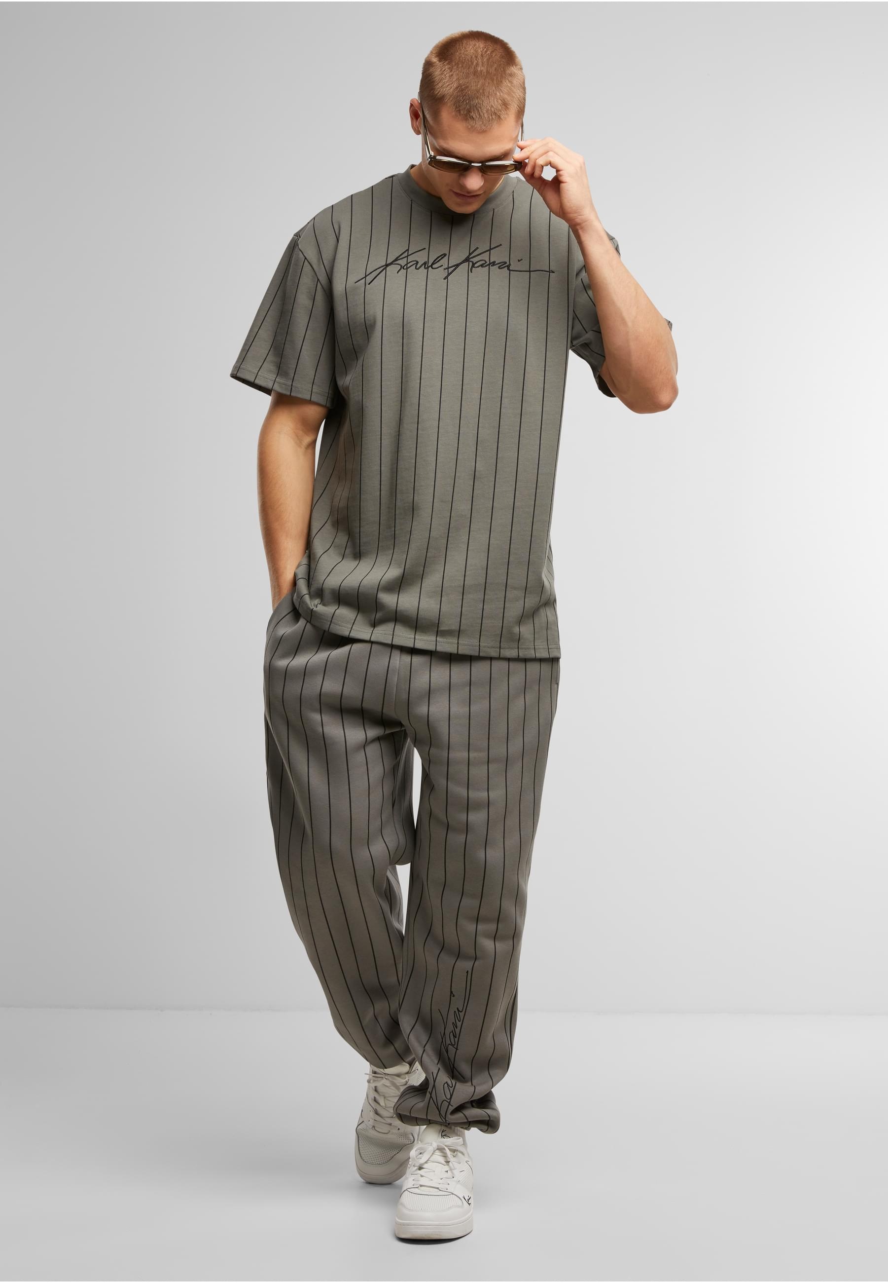 Karl Kani T-Shirt »Karl Kani Autograph Pinstripe Jersey Boxy T-Shirt« 1 Stk. tlg.