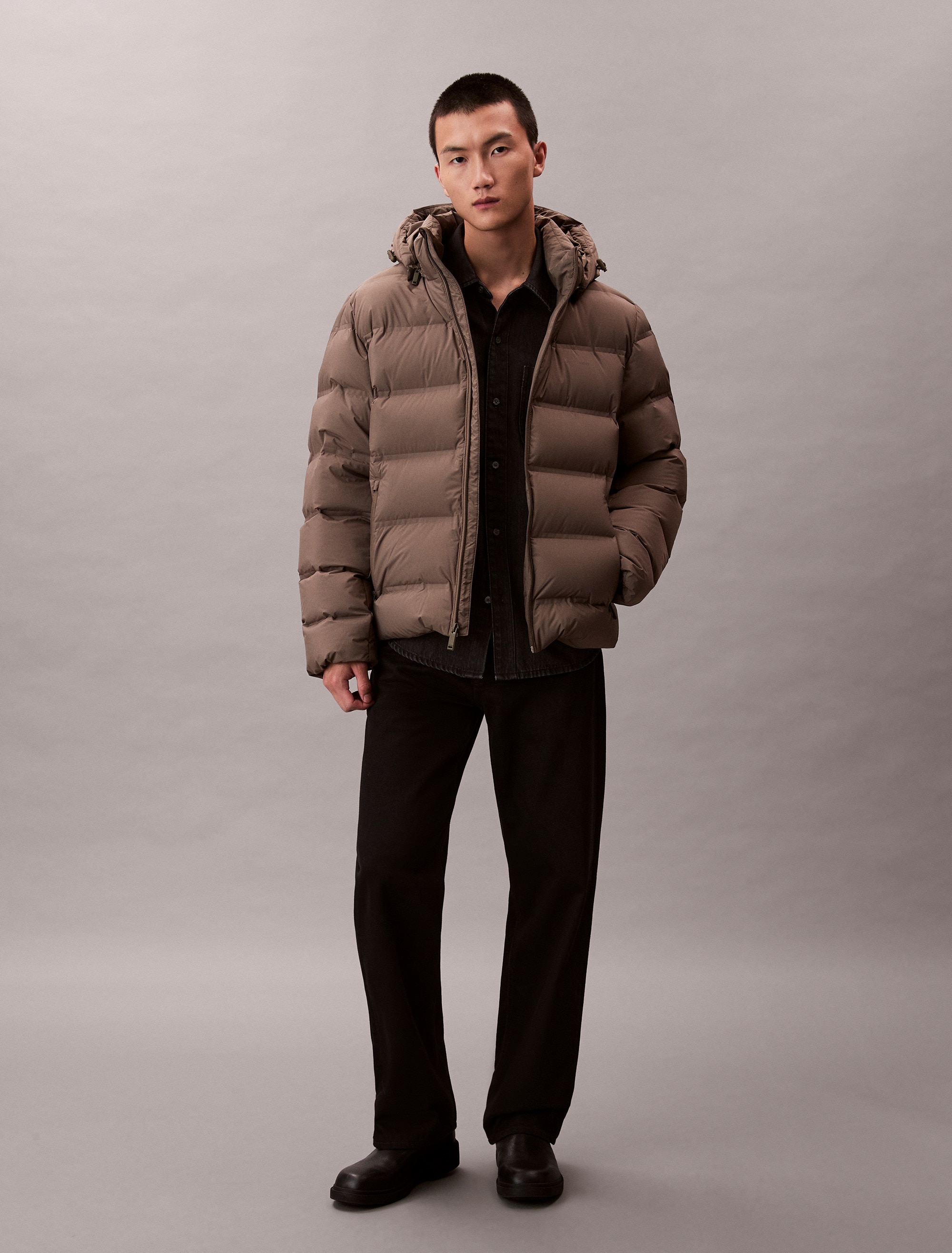 Calvin Klein Steppjacke »LS QUILTED BONDED CHANNEL HD PUF« ohne Kapuze Mit Rundhalsausschnitt, regular fit