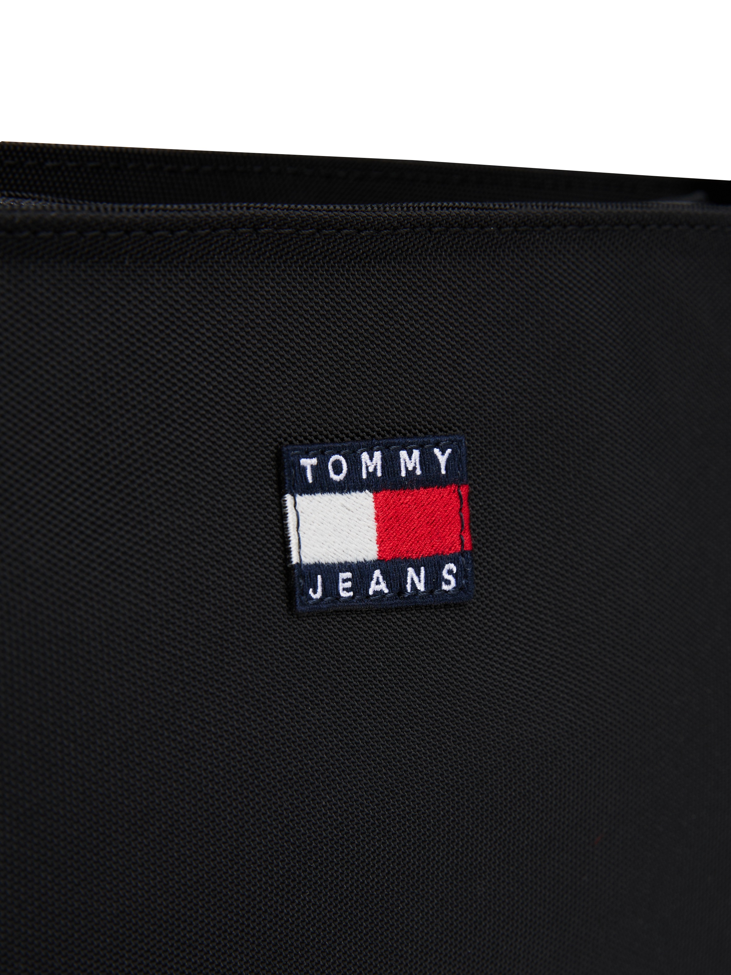 Tommy Jeans Schultertasche »TJW DAILY SHOULDER BAG«, Damen Umhängetasche, Freizeittasche mit Logo-Schriftzug