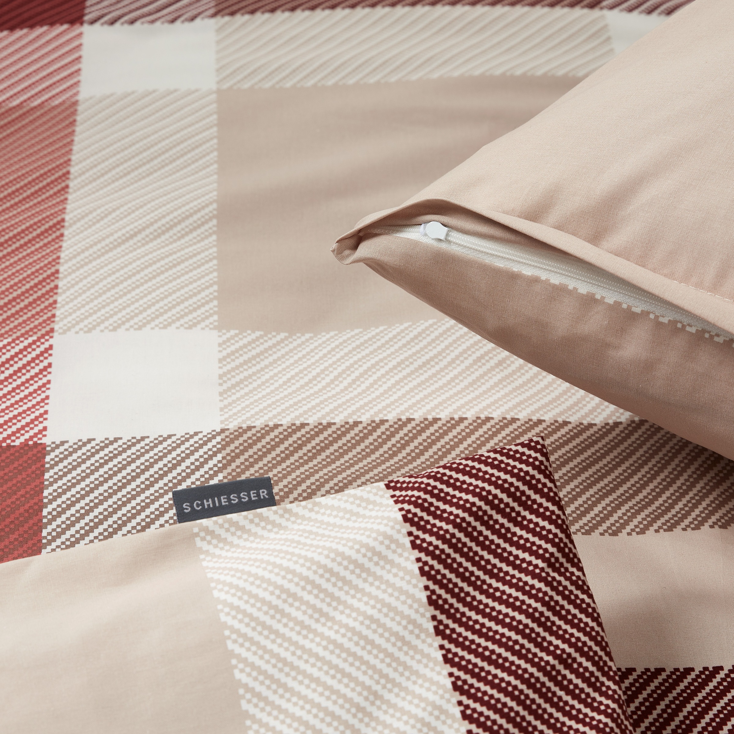 Schiesser Bettwäsche »Kris aus weicher Baumwolle mit markanten Karos« 2 Stk. tlg. Made in Green