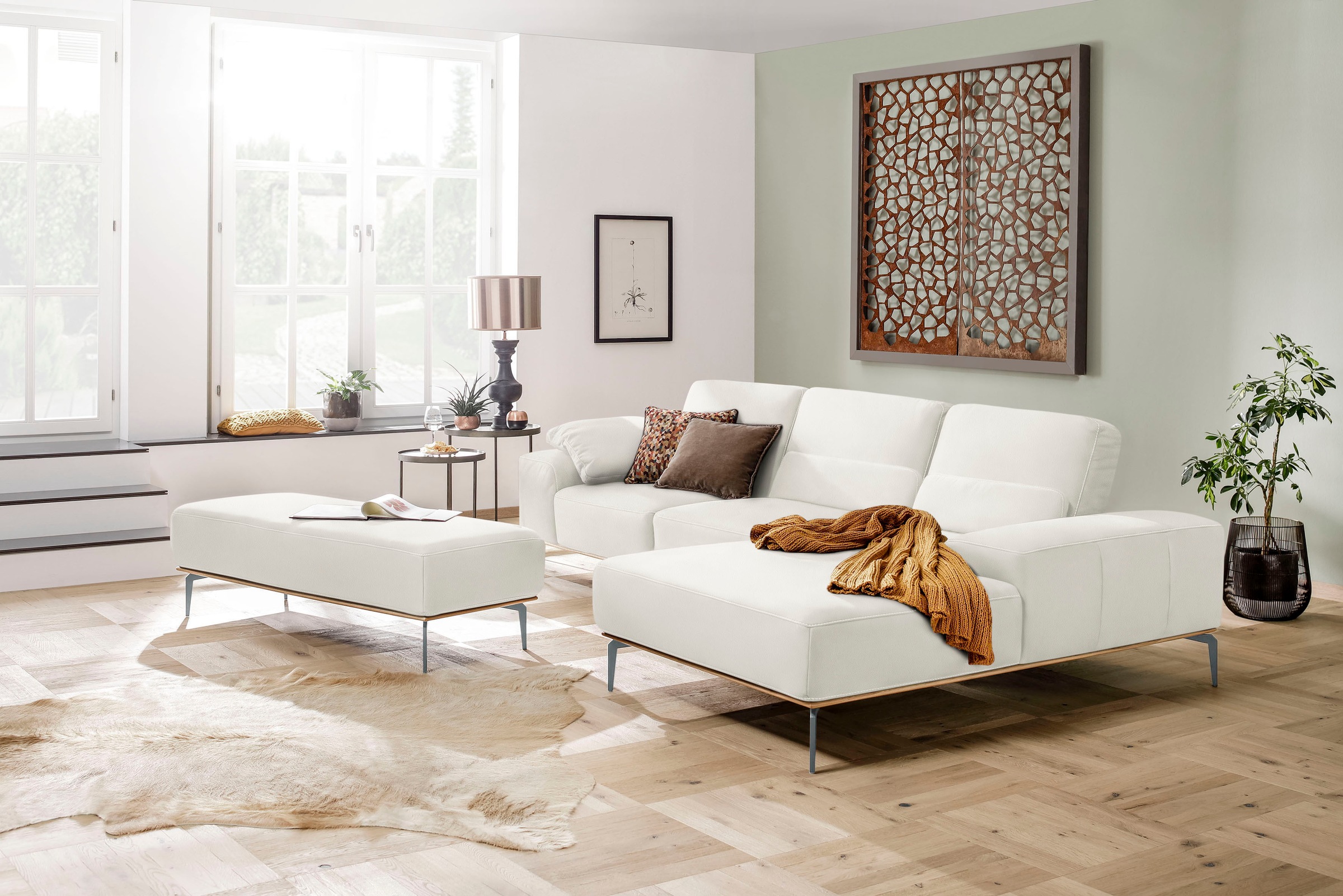 W.SCHILLIG Ecksofa »run, Designsofa mit tollem Sitzkomfort, bequem, L-Form«, mit elegantem Holzsockel, Füße in Silber matt, Breite 319 cm