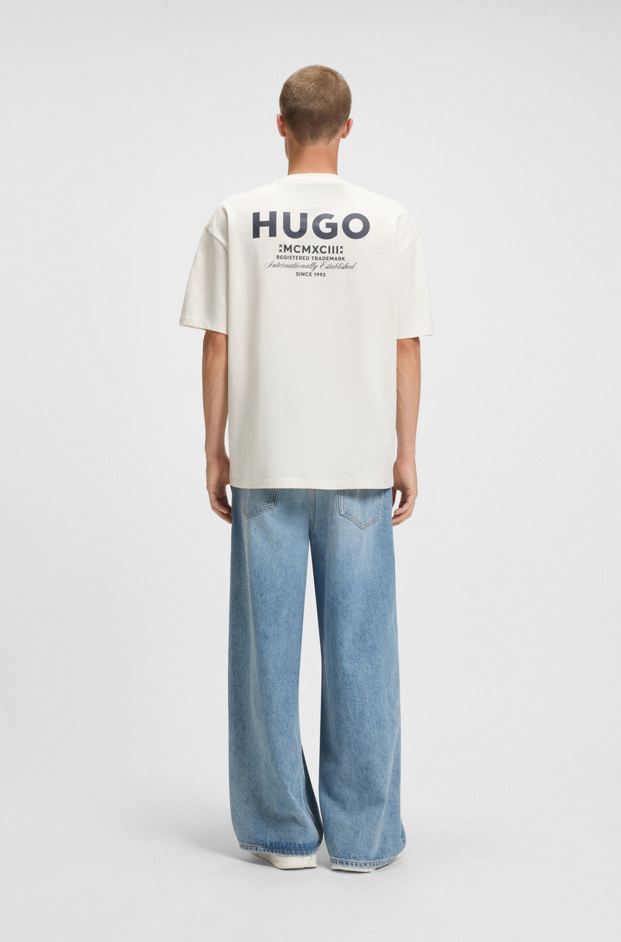 HUGO Blue T-Shirt »Nalono« mit Logodruck, Oversized Look mit Backprint