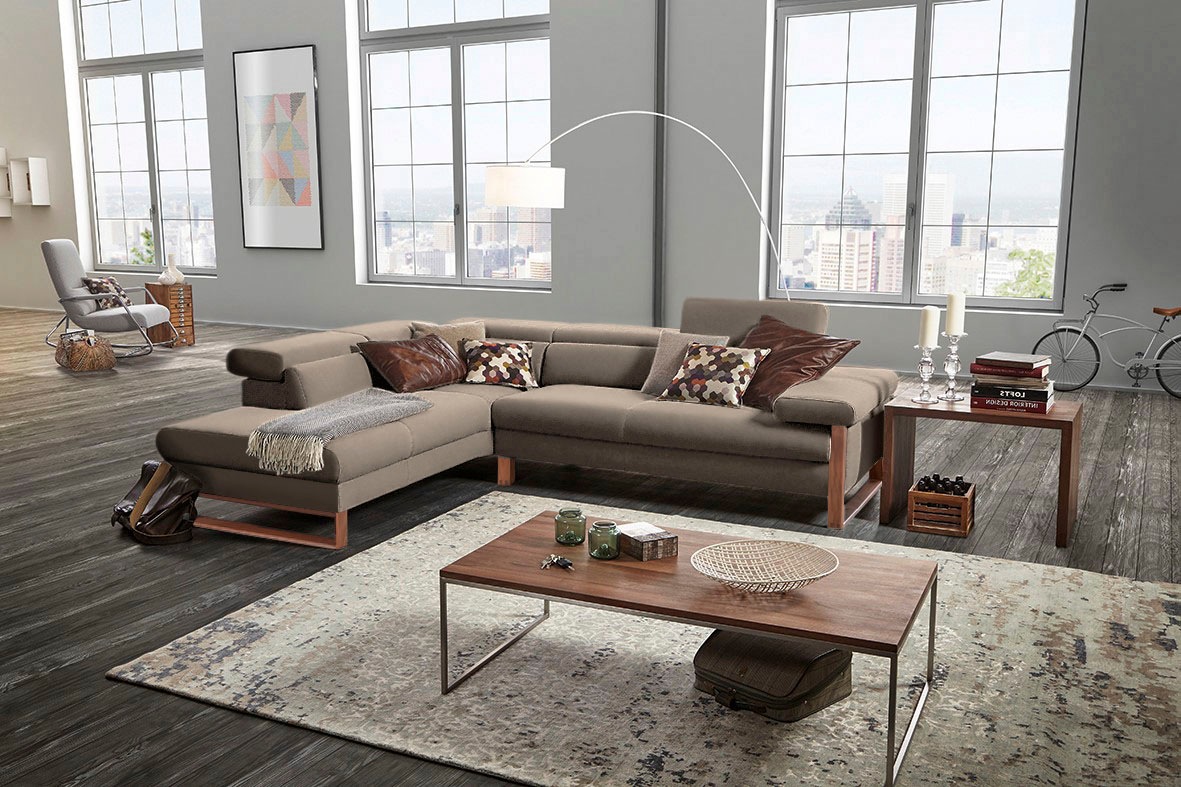 W.SCHILLIG Ecksofa »finn, Designsofa mit tollem Sitzkomfort, bequem, L-Form«, German Design Award 2016, Fußgestell Nussbaum natur, Breite 281 cm