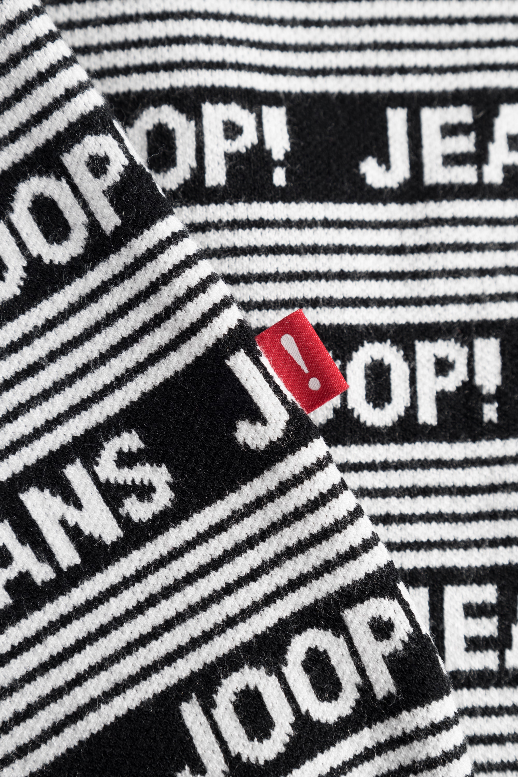 Joop Jeans Strickjacke »Kadri« mit Logoprint