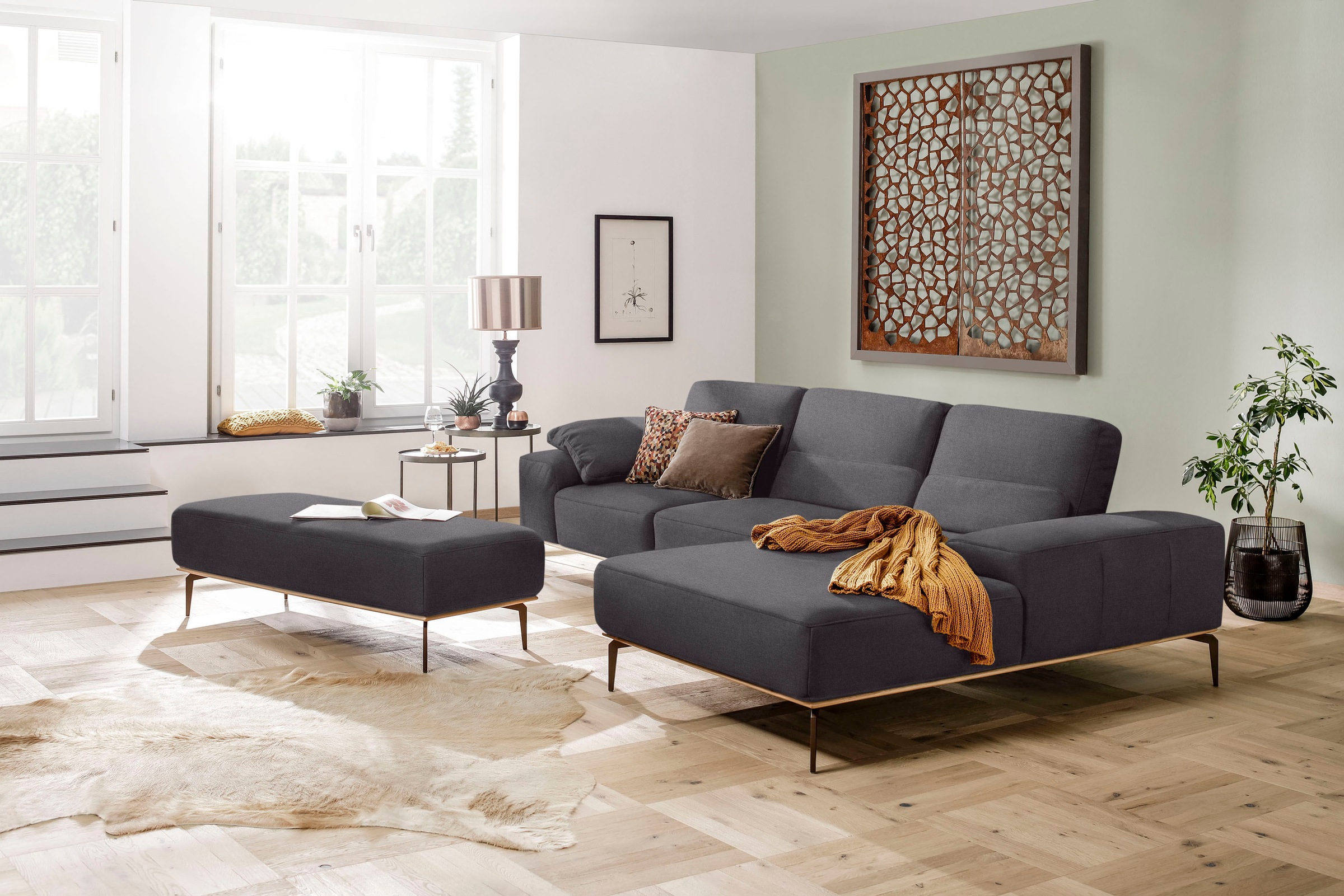W.SCHILLIG Ecksofa »run, Designsofa mit tollem Sitzkomfort, bequem, L-Form«, mit Holzsockel, Füße in Bronze pulverbeschichtet, Breite 319 cm