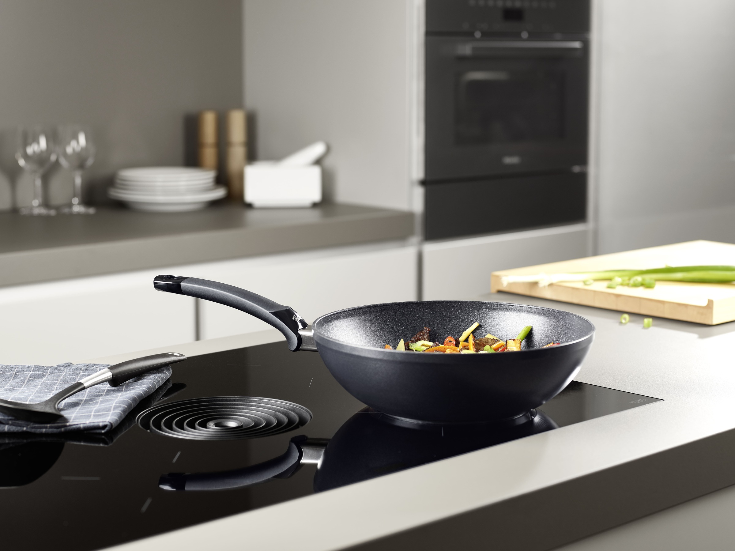Fissler Wok »Adamant®«, Aluminium, (1 tlg.), kratzfest, Made in Germany