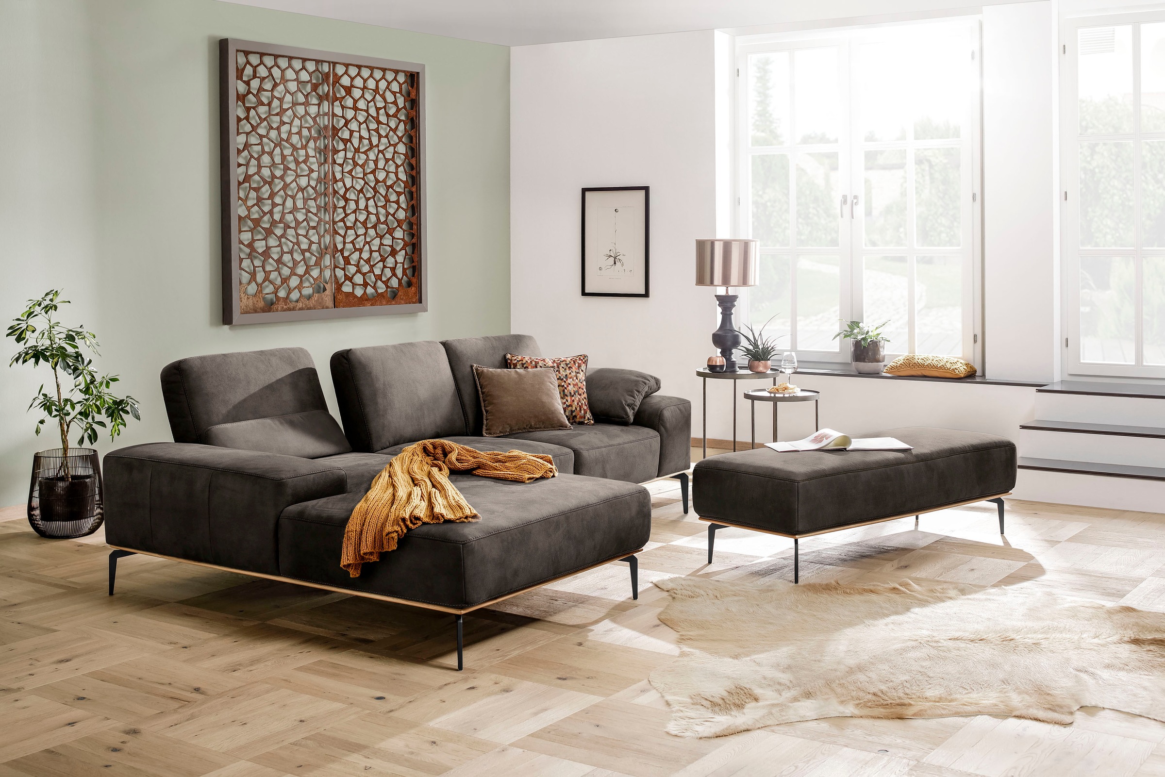 W.SCHILLIG Ecksofa »run, Designsofa mit tollem Sitzkomfort, bequem, L-Form«, mit Holzsockel, Füße in Schwarz pulverbeschichtet, Breite 279 cm