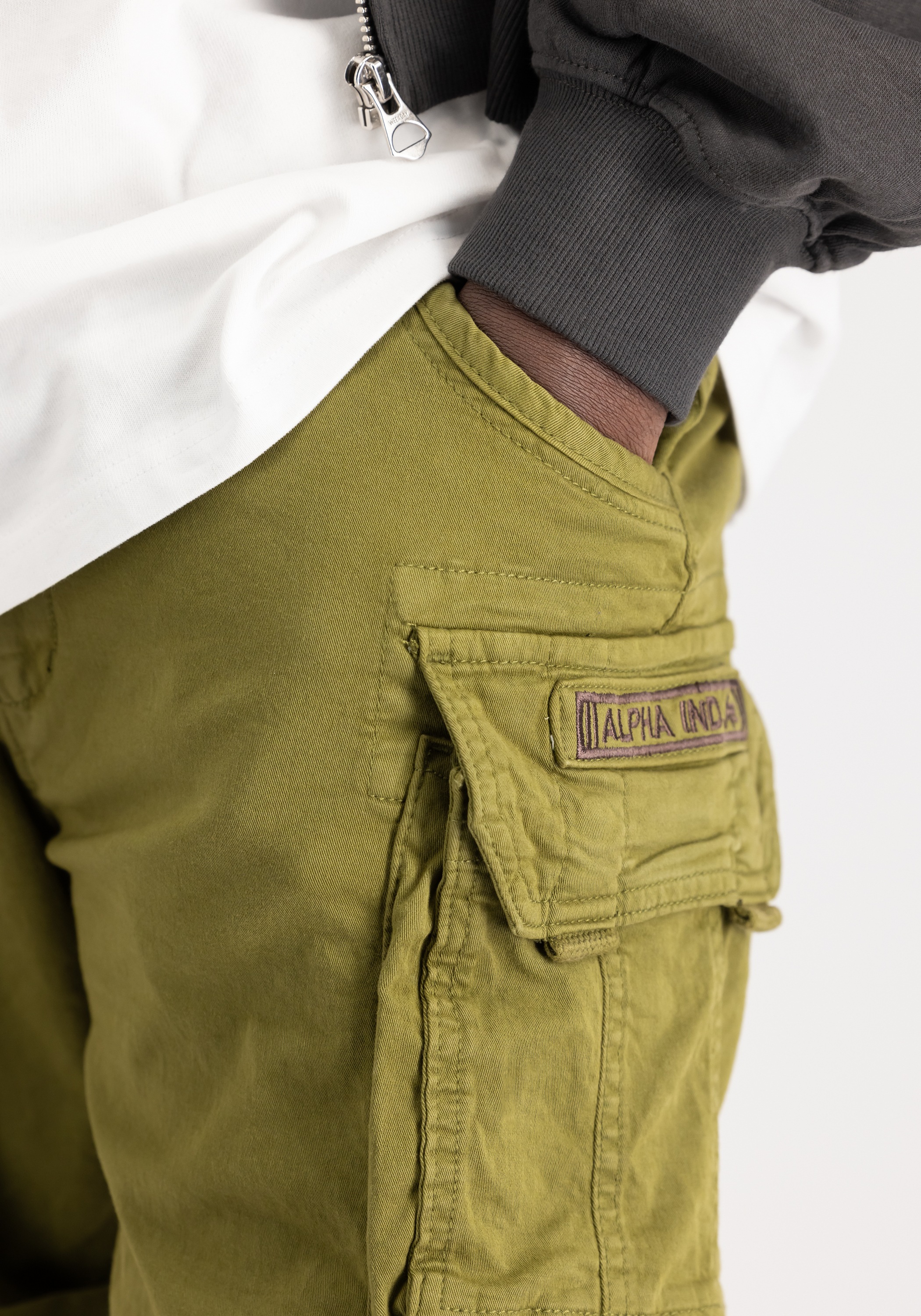 4. Bild von Alpha Industries Shorts »Alpha Industries Men - Shorts Crew Short«