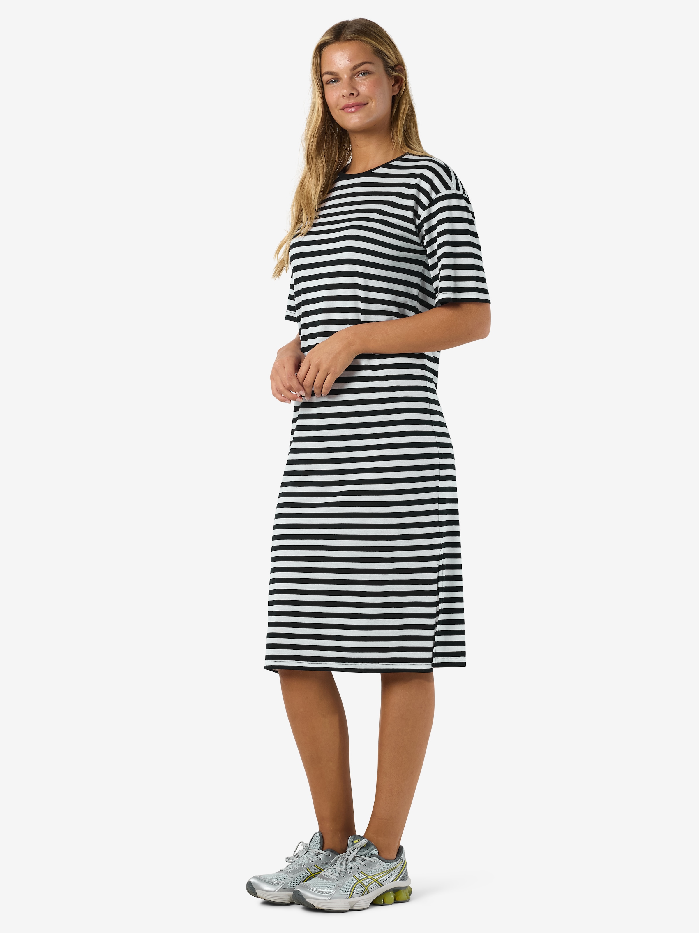 Noisy may Maxikleid »NMMAYDEN 2/4 DRESS NOOS«