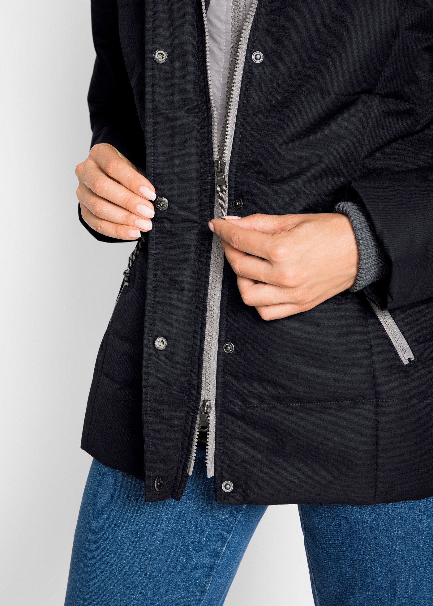 bonprix Winterjacke »Winterjacke in 2-in1 Optik« mit Kapuze mit 2-in-1 Optik, mit integriertem Fleeceeinsatz, Slim fit Passform