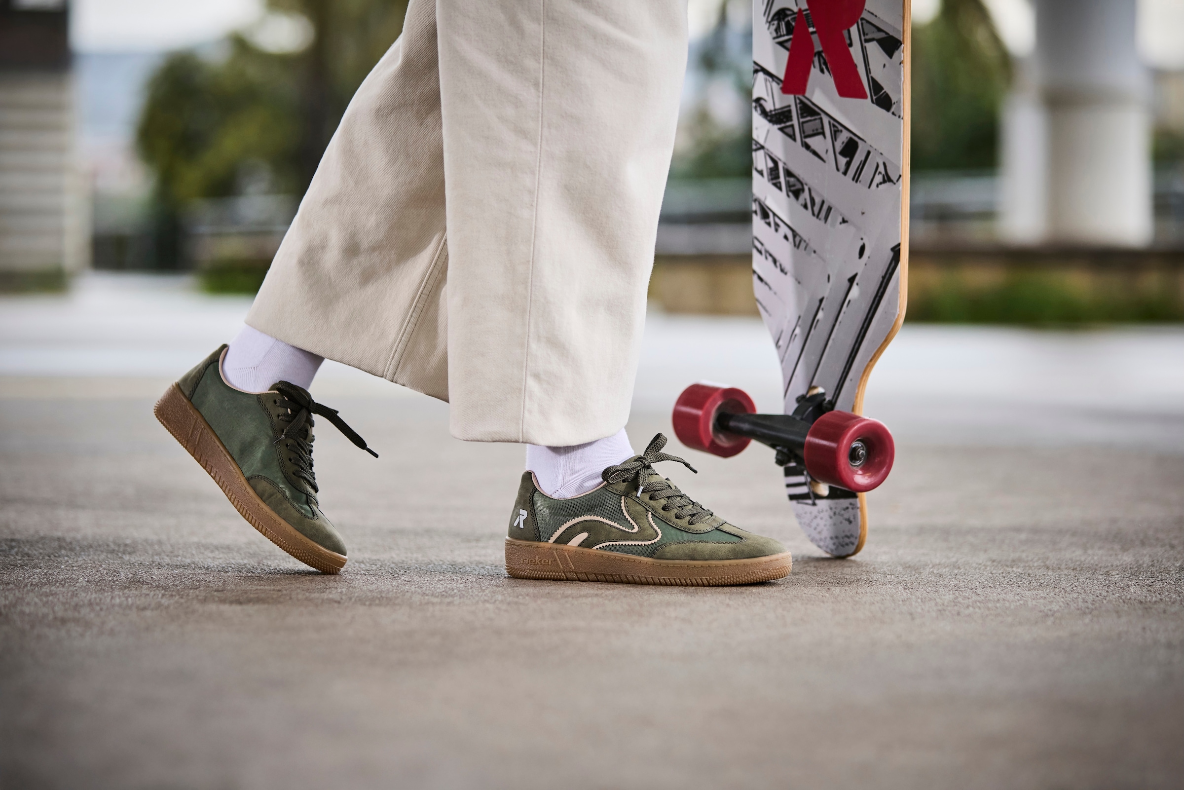 RIEKER Sport Plateausneaker  , Freizeitschuh, Halbschuh, Schnürschuh in veganer Verarbeitung