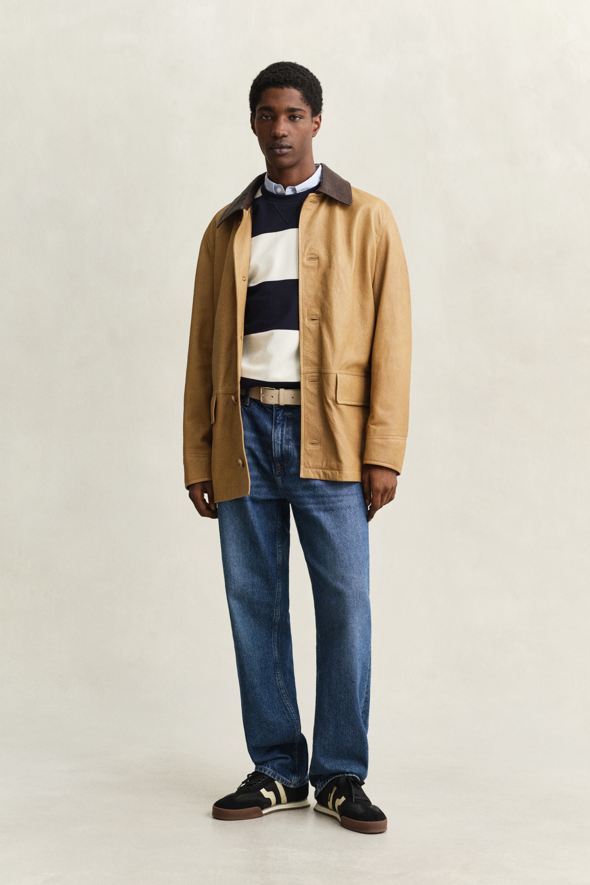 Gant Sweatshirt »STRIPED C-NECK«, mit Rundhals und Logostickerei
