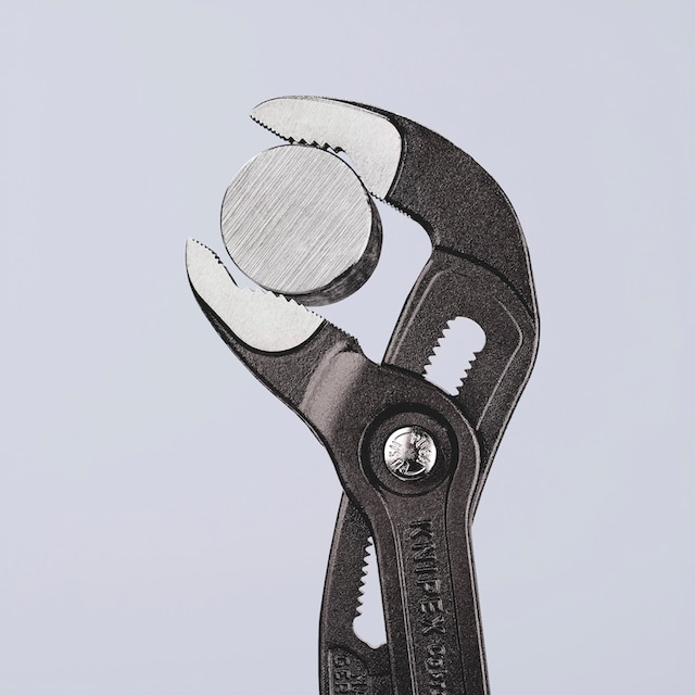 Knipex Wasserpumpenzange »87 01 300 Cobra® Hightech«, (1 tlg.), grau  atramentiert, mit rutschhemmendem Kunststoff überzogen 300 mm online bei