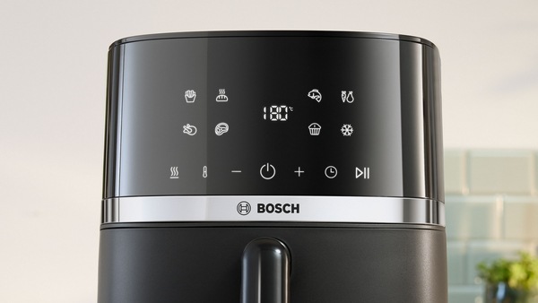 BOSCH Heißluftfritteuse »Air Fryer Serie 4, MAF462B0, 6,1l, 2 Heizelemente, 7 Programme«, Auftaufunktion, Korb/Gitter spülm.geeignet, schwarz