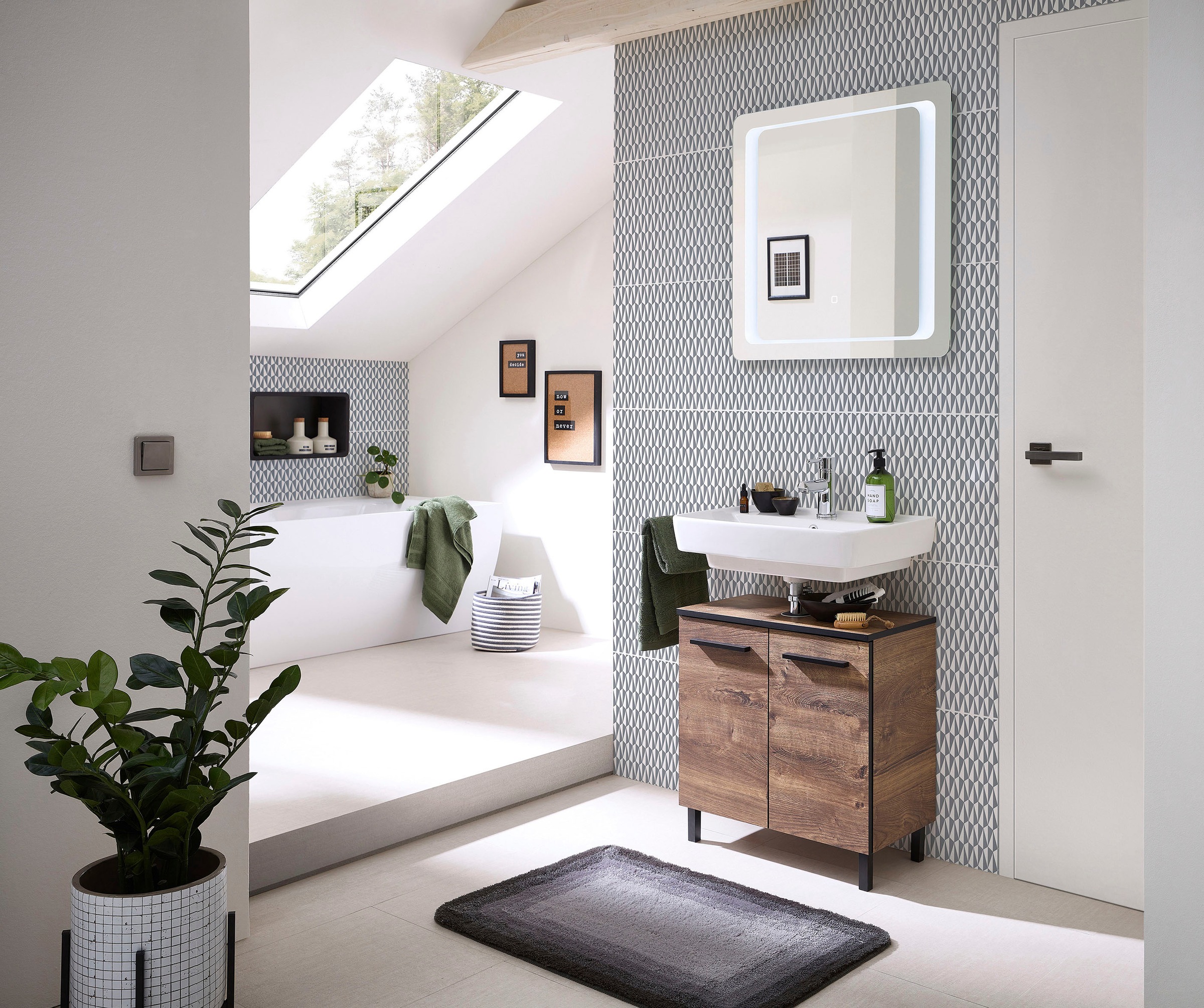 Saphir Badmöbel-Set »Quickset 374 Waschbeckenunterschrank mit LED-Spiegel« günstig online kaufen