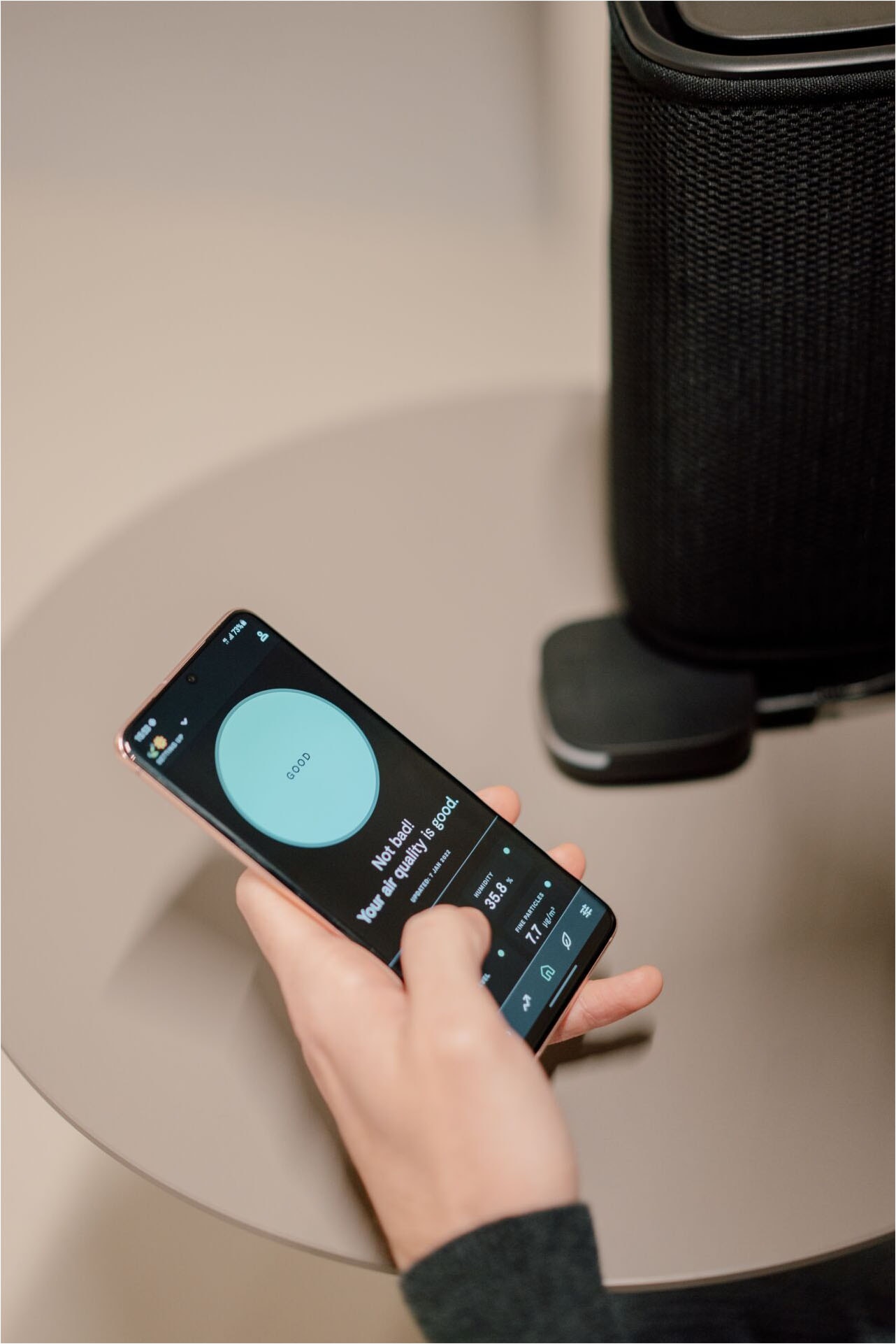 Vitesy Luftreiniger »Eteria – Smarte Filtertechnologie für reine Raumluft«, für 20 m² Räume, Waschbarer Filter, Beseitigt Mikroben, Schimmel, VOCs und Viren