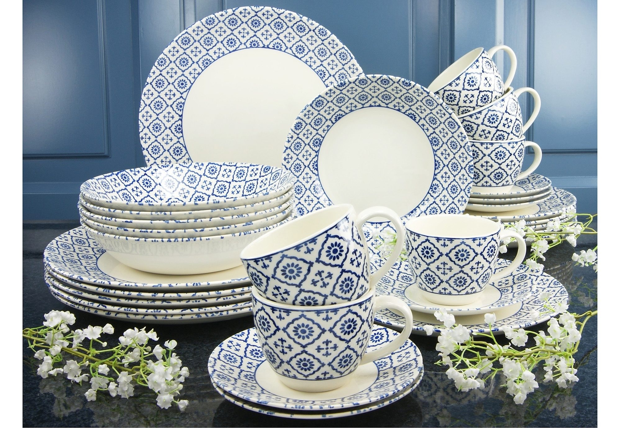 CreaTable Kombiservice »Geschirr-Set ORIENTAL BLUE«, (Set, 30 tlg., Kaffeeservice und Tafelservice im Set, für 6 Personen), Service, traditionelles Dekor, 30 Teile, für 6 Personen
