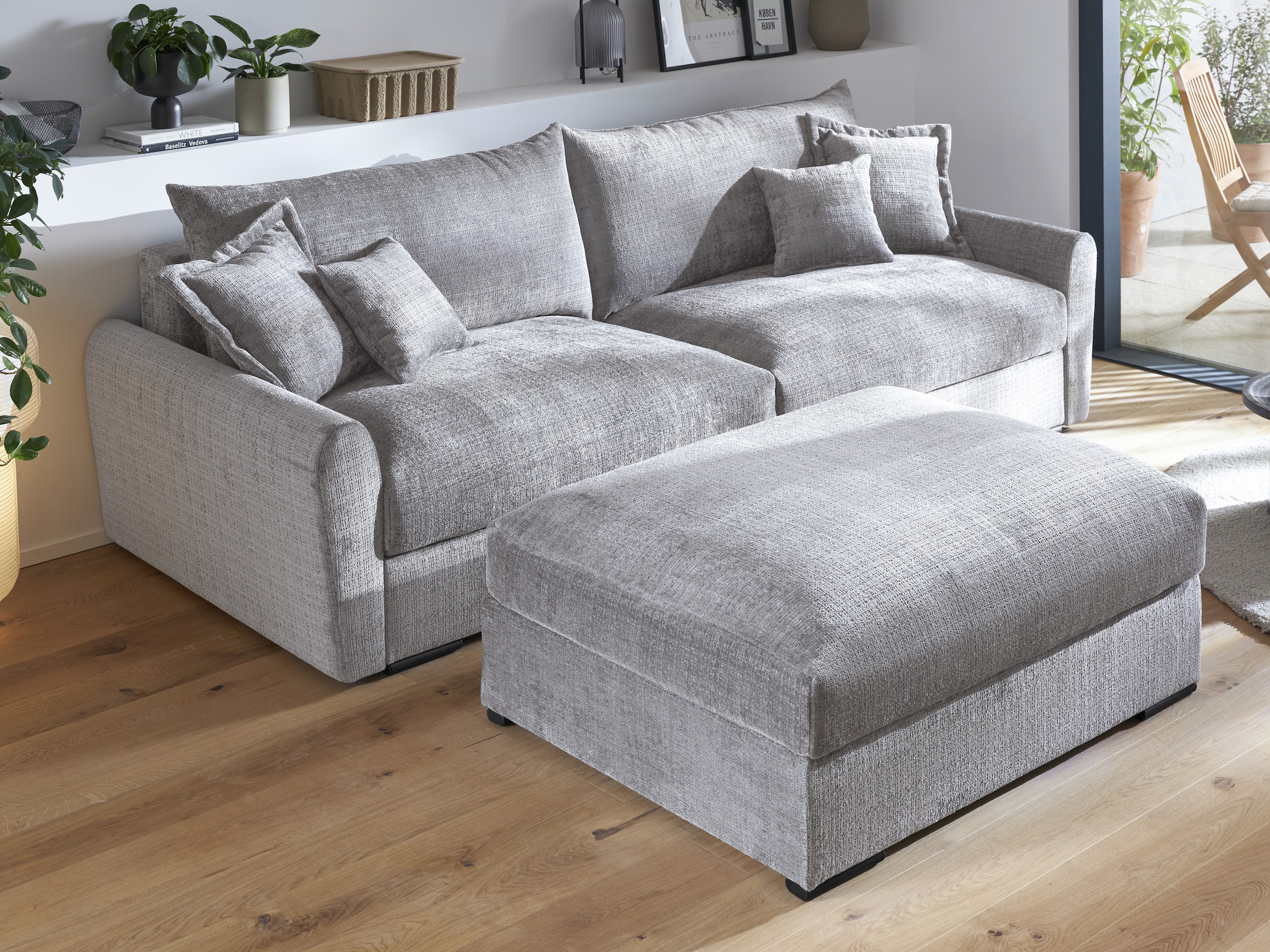 Home affaire Big-Sofa »Finka, Breite 247 cm« Mega-Sofa, Cord oder Chenille-Struktur, mit Federkern & 4 Zierkissen