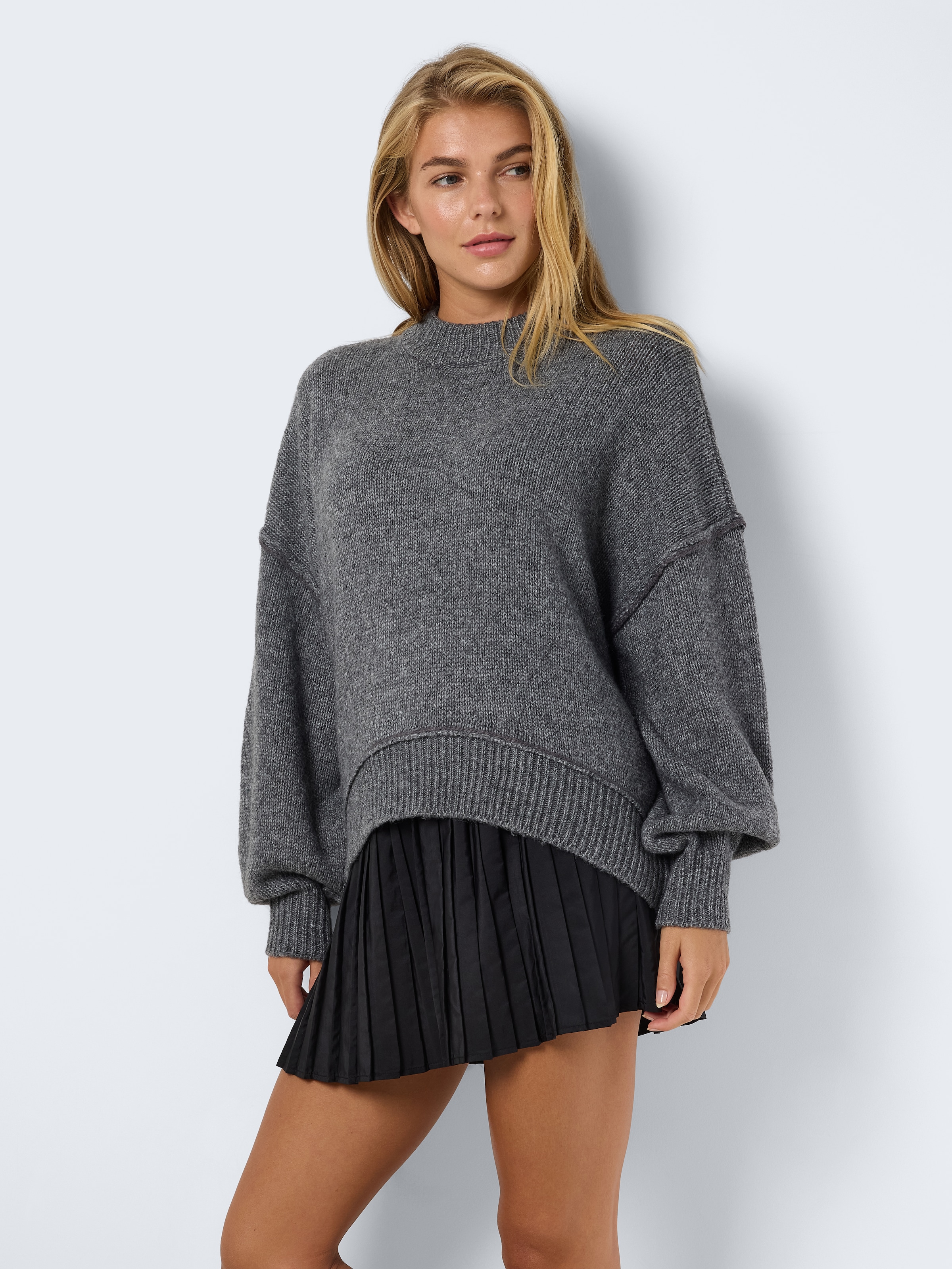Noisy may Strickpullover »NMLUISA L/S O-NECK KNIT NOOS« Materialmix, loose fit, mit Wolle